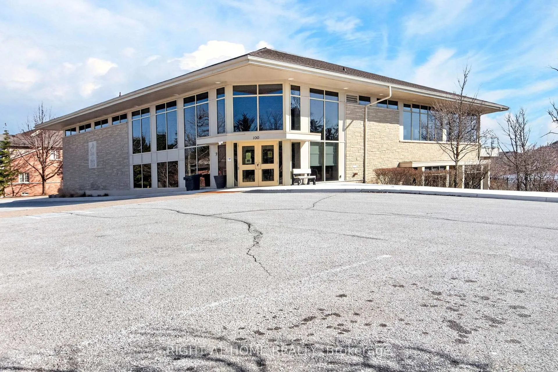 Photo 37 of 145 Louisbourg Way, Markham, Greensborough — HOMEH