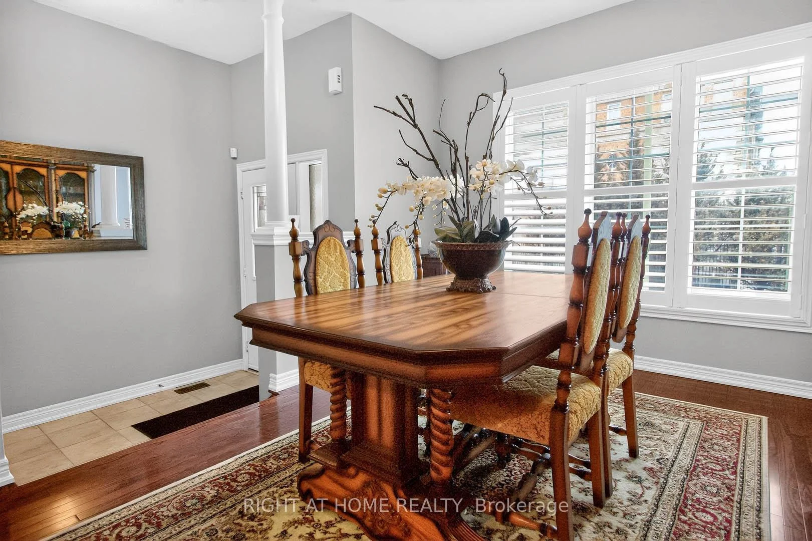 Photo 6 of 145 Louisbourg Way, Markham, Greensborough — HOMEH