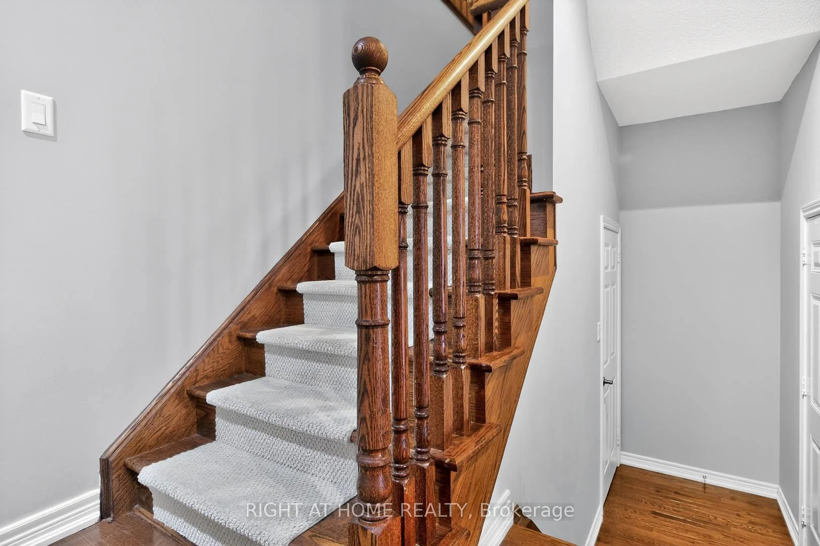 Photo 31 of 145 Louisbourg Way, Markham, Greensborough — HOMEH