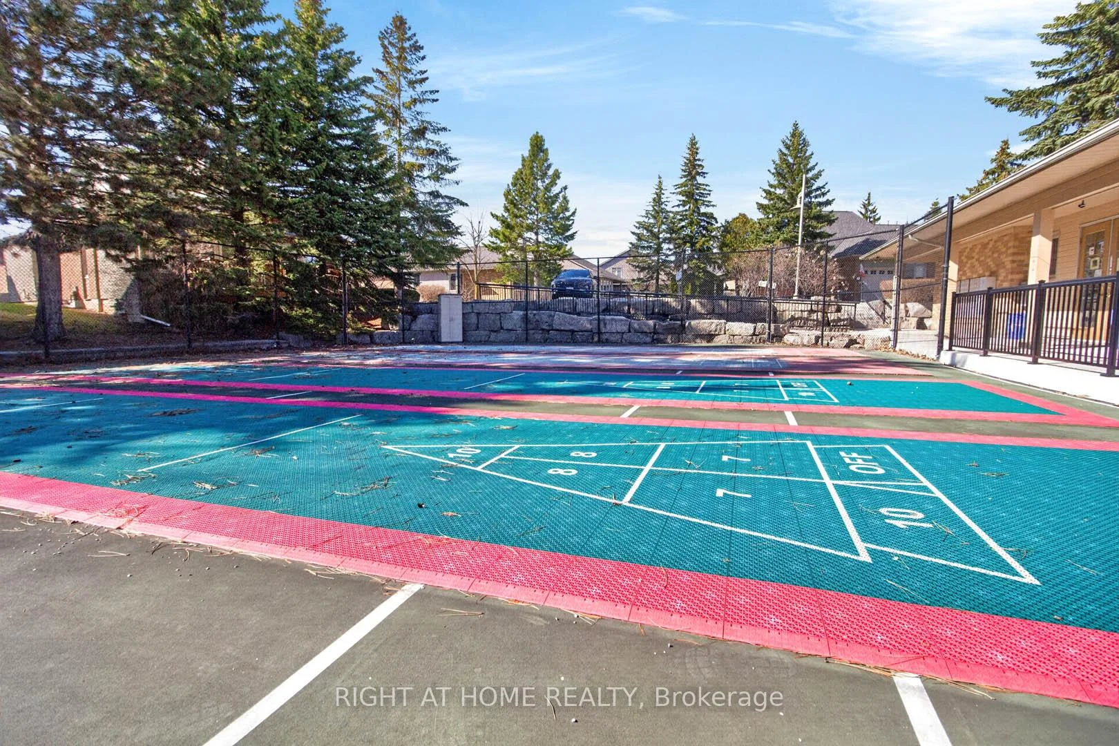 Photo 67 of 145 Louisbourg Way, Markham, Greensborough — HOMEH