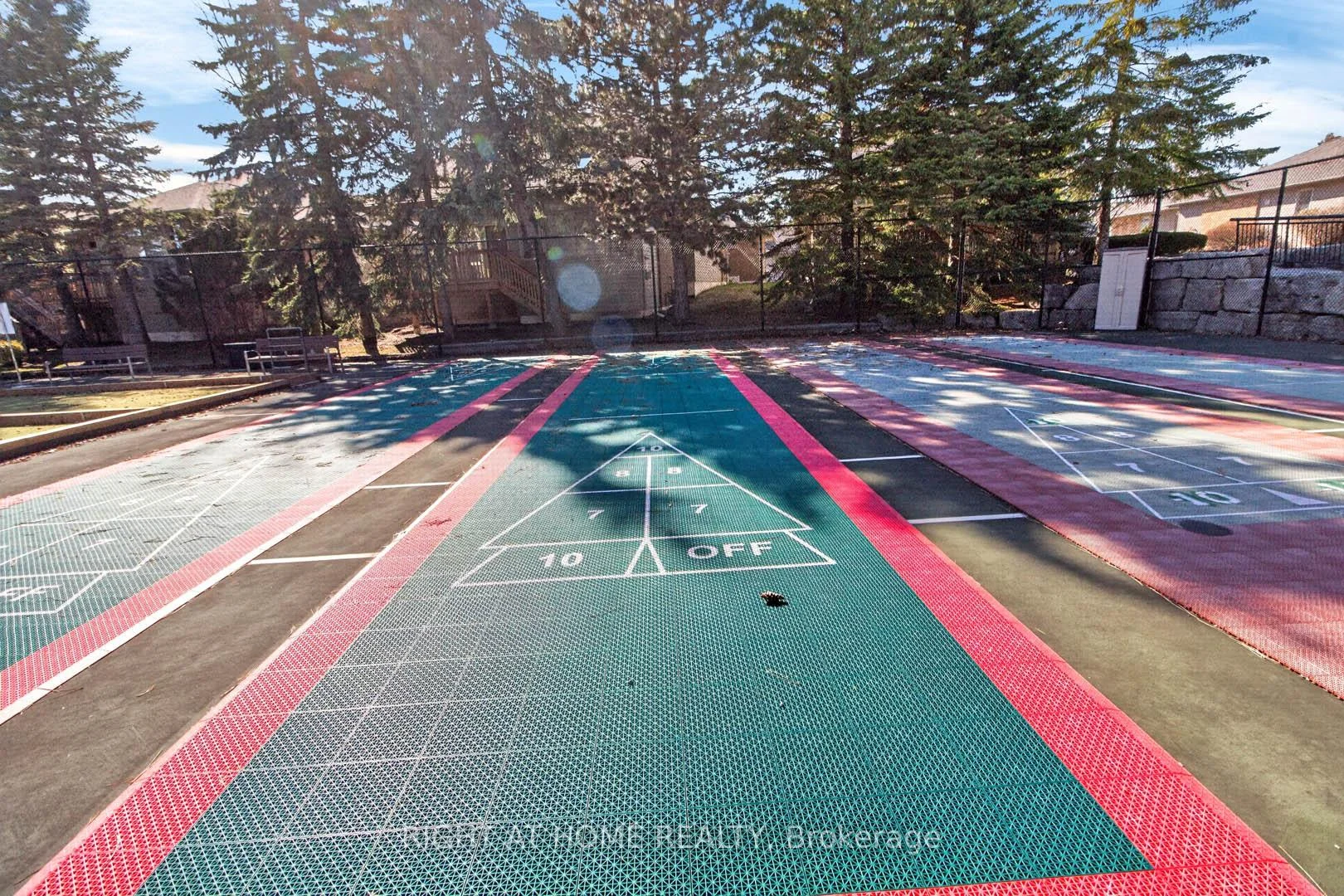 Photo 70 of 145 Louisbourg Way, Markham, Greensborough — HOMEH