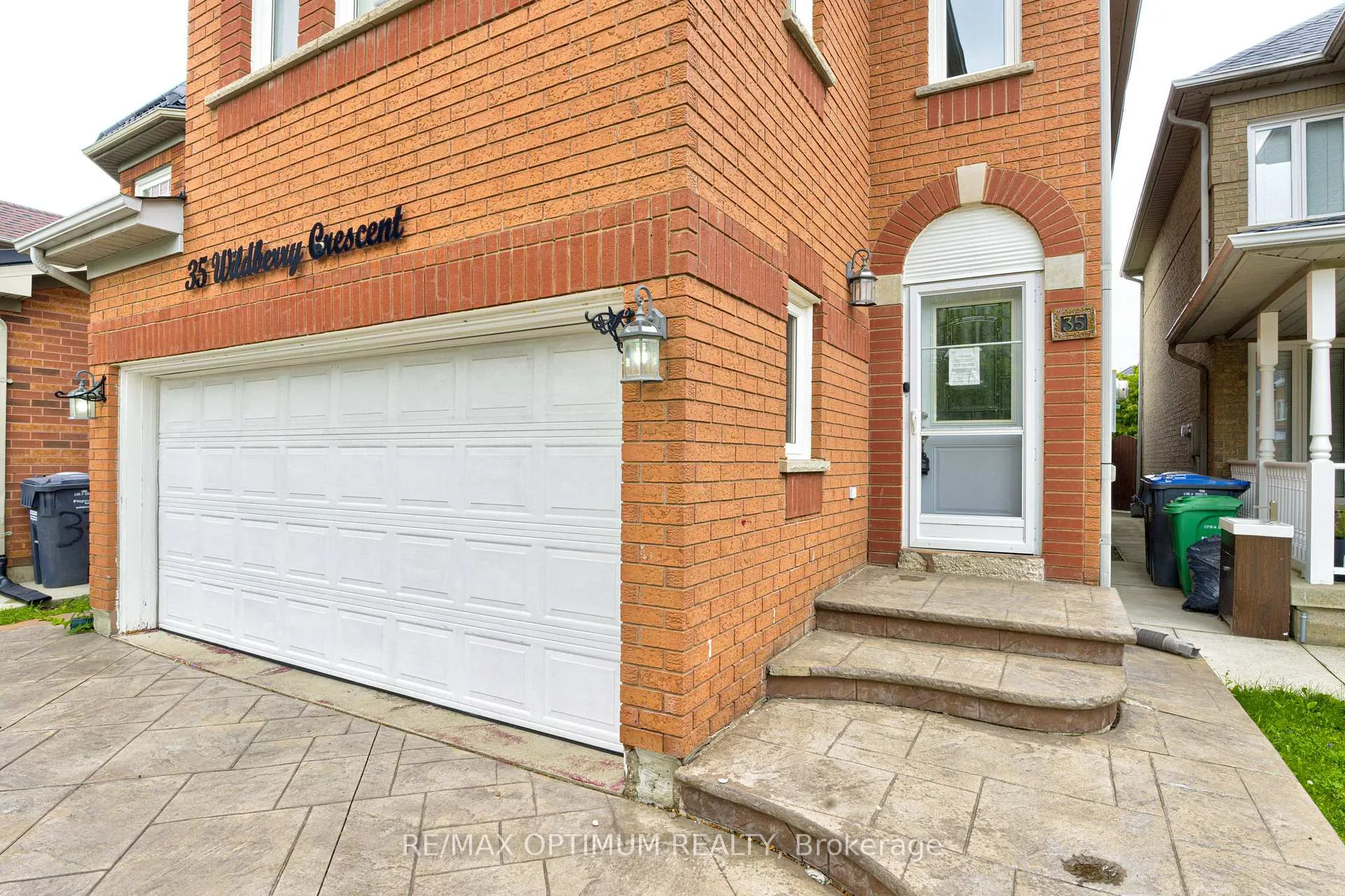 Photo 5 of 35 Wildberry Crescent, Brampton, Sandringham-Wellington — HOMEH