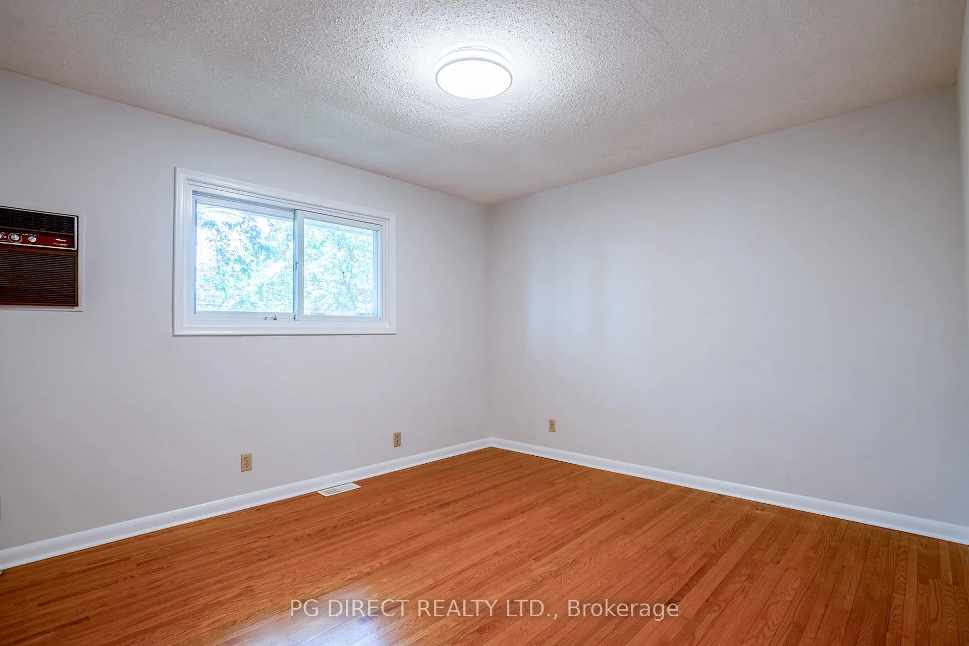 Photo 3 of 12 Belvedere Road, Quinte West, Trenton Ward — HOMEH