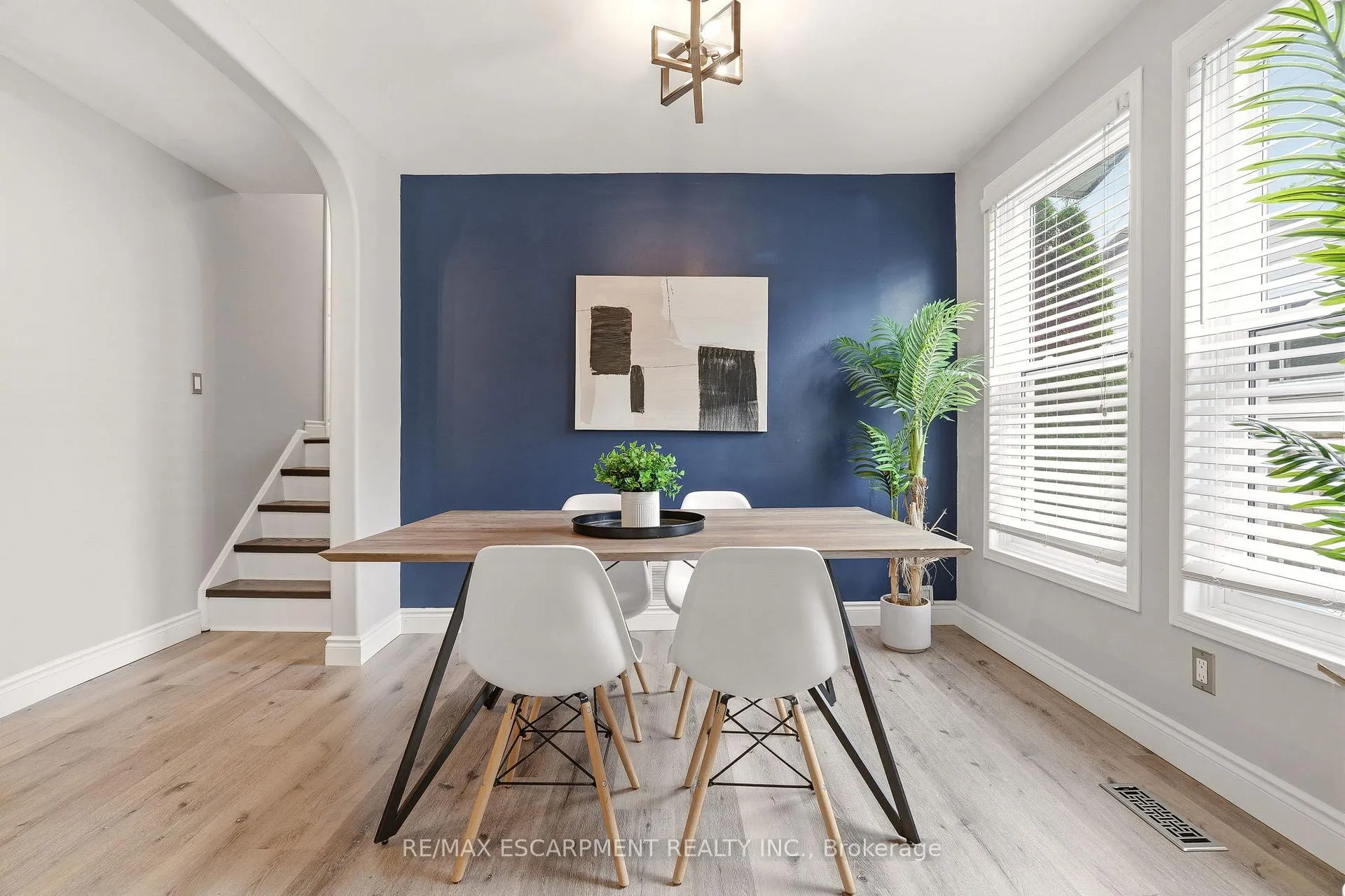 Photo 20 of 2353 Middlesmoor Crescent, Burlington, Brant Hills — HOMEH