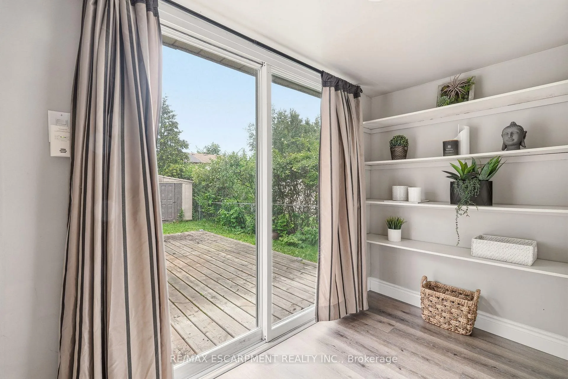 Photo 37 of 2353 Middlesmoor Crescent, Burlington, Brant Hills — HOMEH