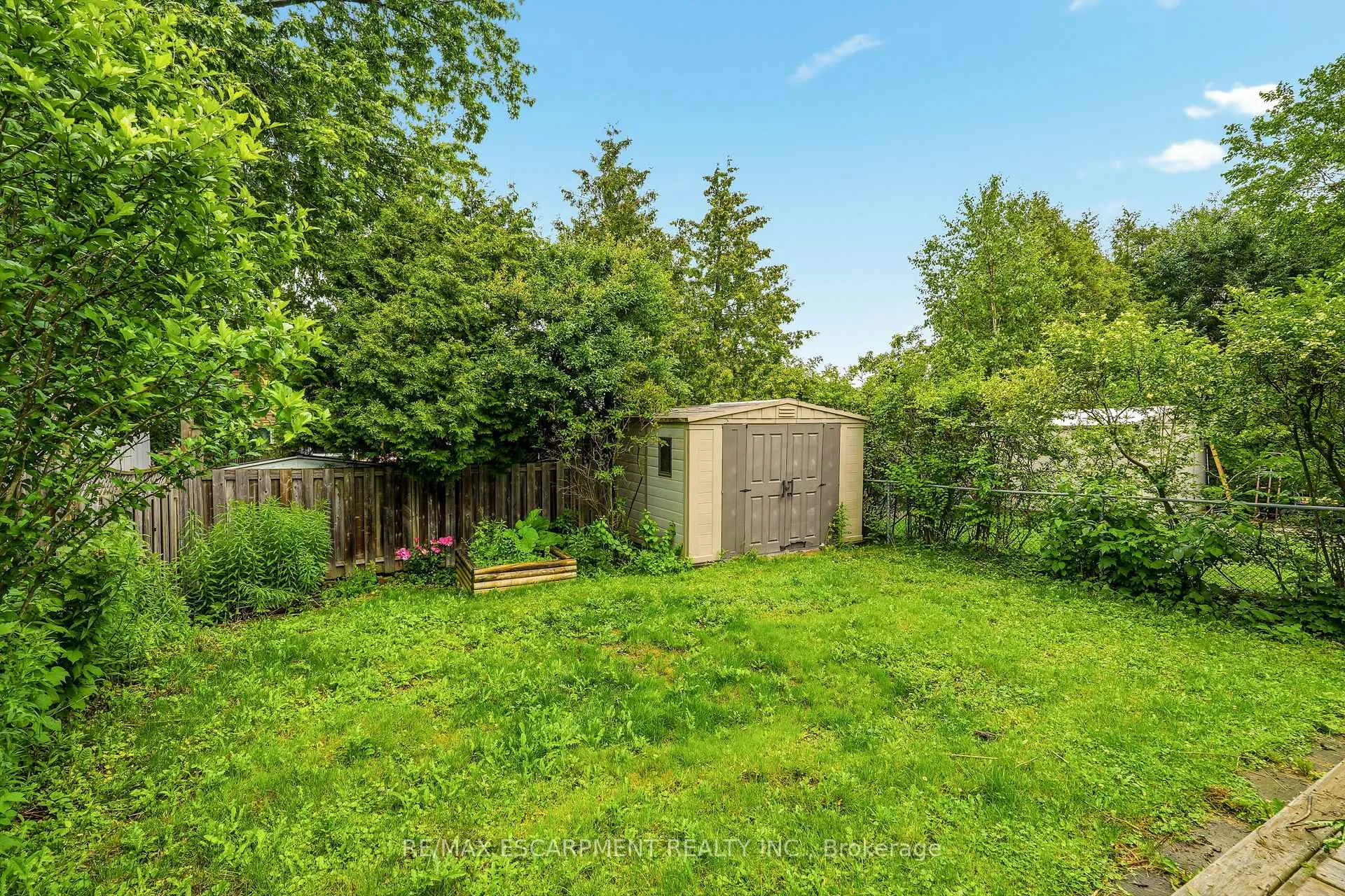 Photo 42 of 2353 Middlesmoor Crescent, Burlington, Brant Hills — HOMEH
