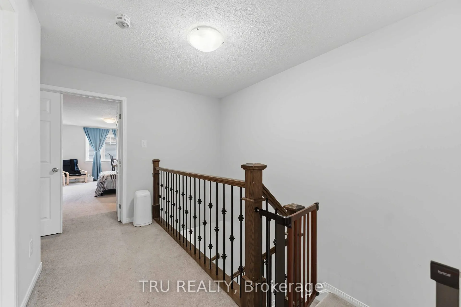Photo 18 of 205 Losino Crescent, Ottawa, Kanata - Emerald Meadows/Trailwest — HOMEH