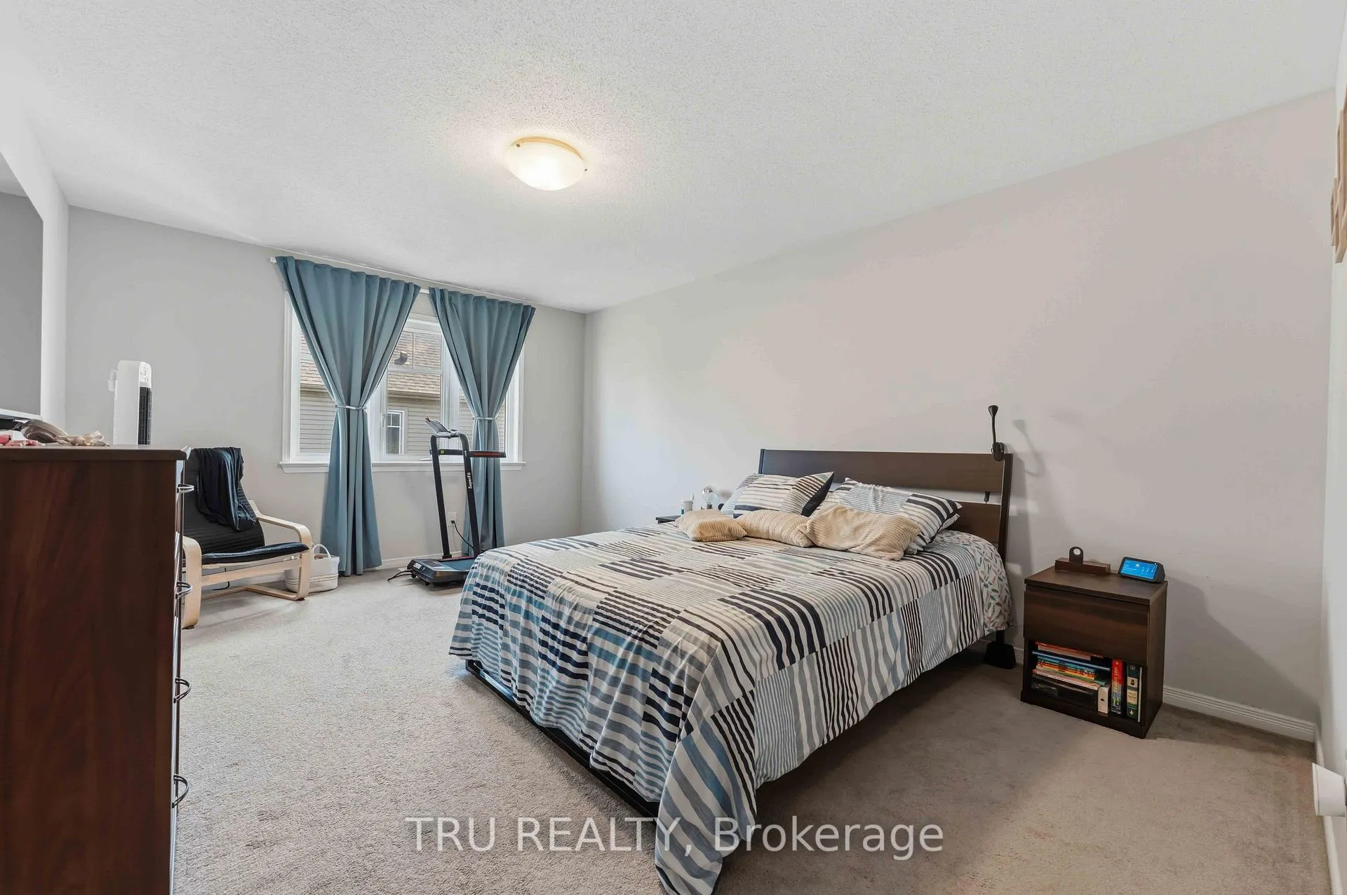 Photo 19 of 205 Losino Crescent, Ottawa, Kanata - Emerald Meadows/Trailwest — HOMEH