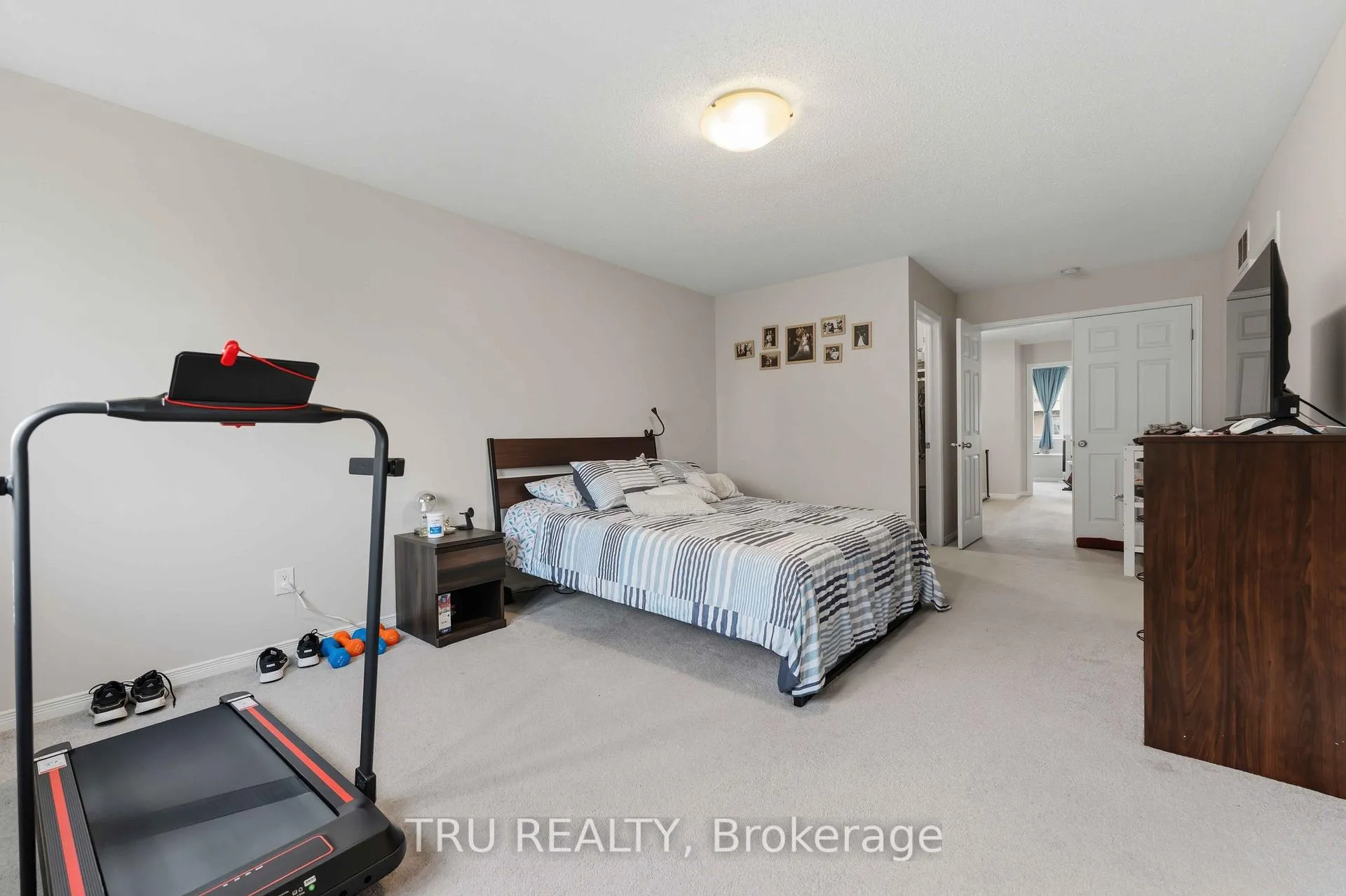 Photo 20 of 205 Losino Crescent, Ottawa, Kanata - Emerald Meadows/Trailwest — HOMEH