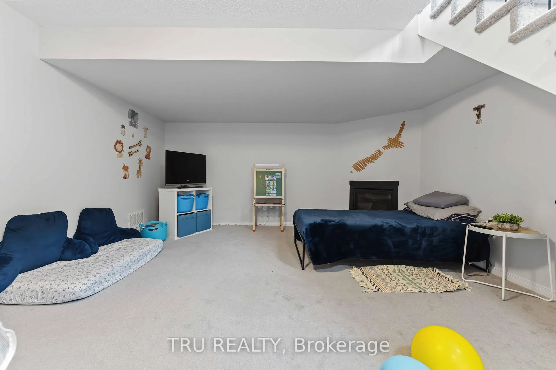 Photo 24 of 205 Losino Crescent, Ottawa, Kanata - Emerald Meadows/Trailwest — HOMEH