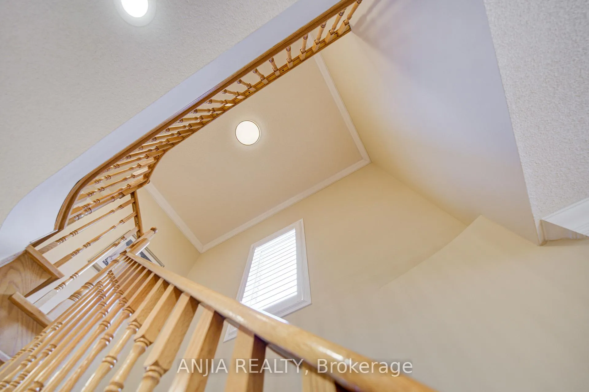 Photo 5 of 174 Goldenwood Crescent, Markham, Greensborough — HOMEH