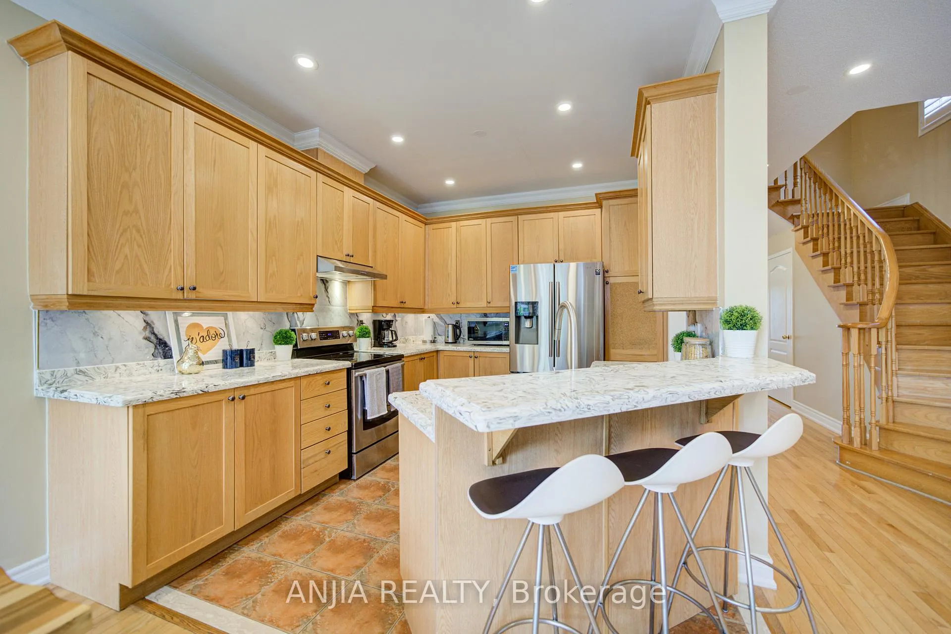 Photo 7 of 174 Goldenwood Crescent, Markham, Greensborough — HOMEH