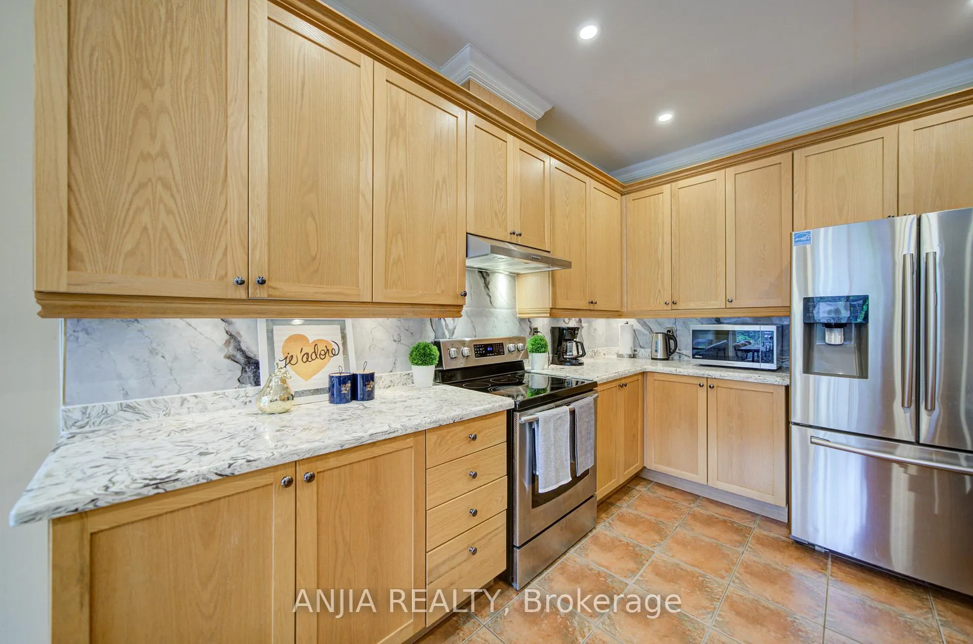 Photo 8 of 174 Goldenwood Crescent, Markham, Greensborough — HOMEH