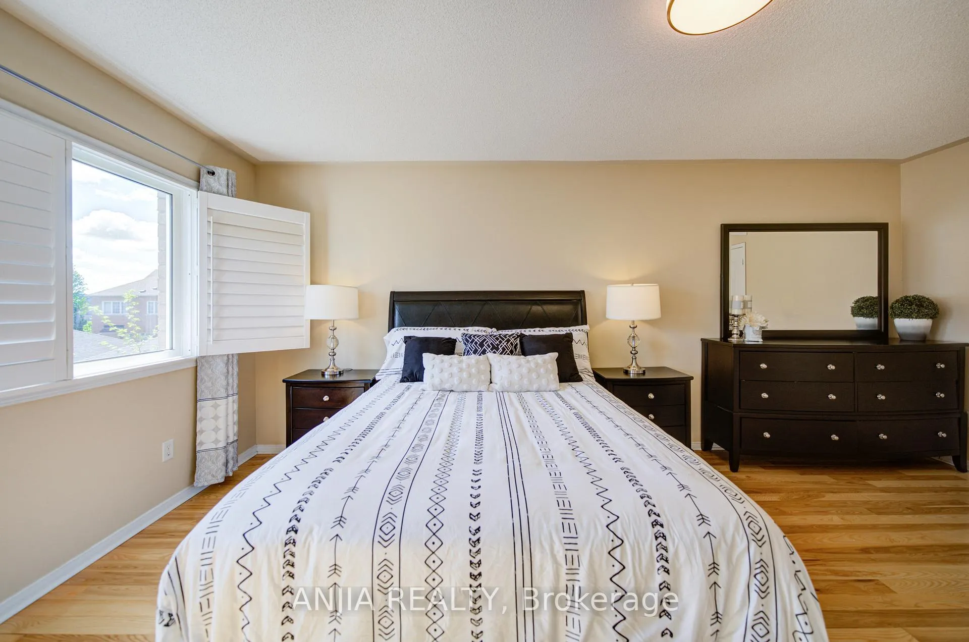 Photo 24 of 174 Goldenwood Crescent, Markham, Greensborough — HOMEH