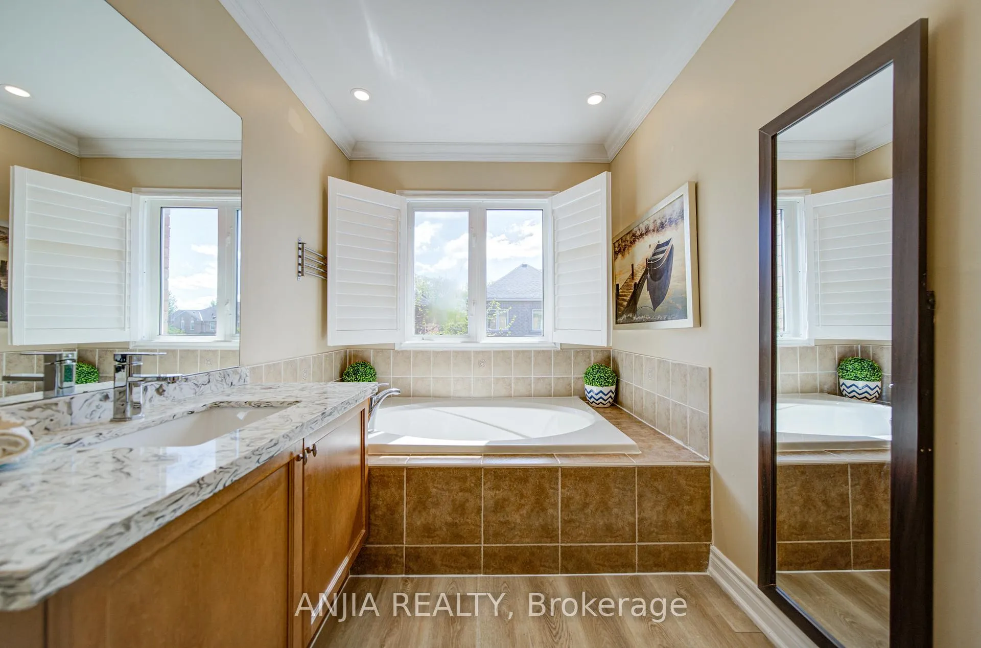 Photo 28 of 174 Goldenwood Crescent, Markham, Greensborough — HOMEH