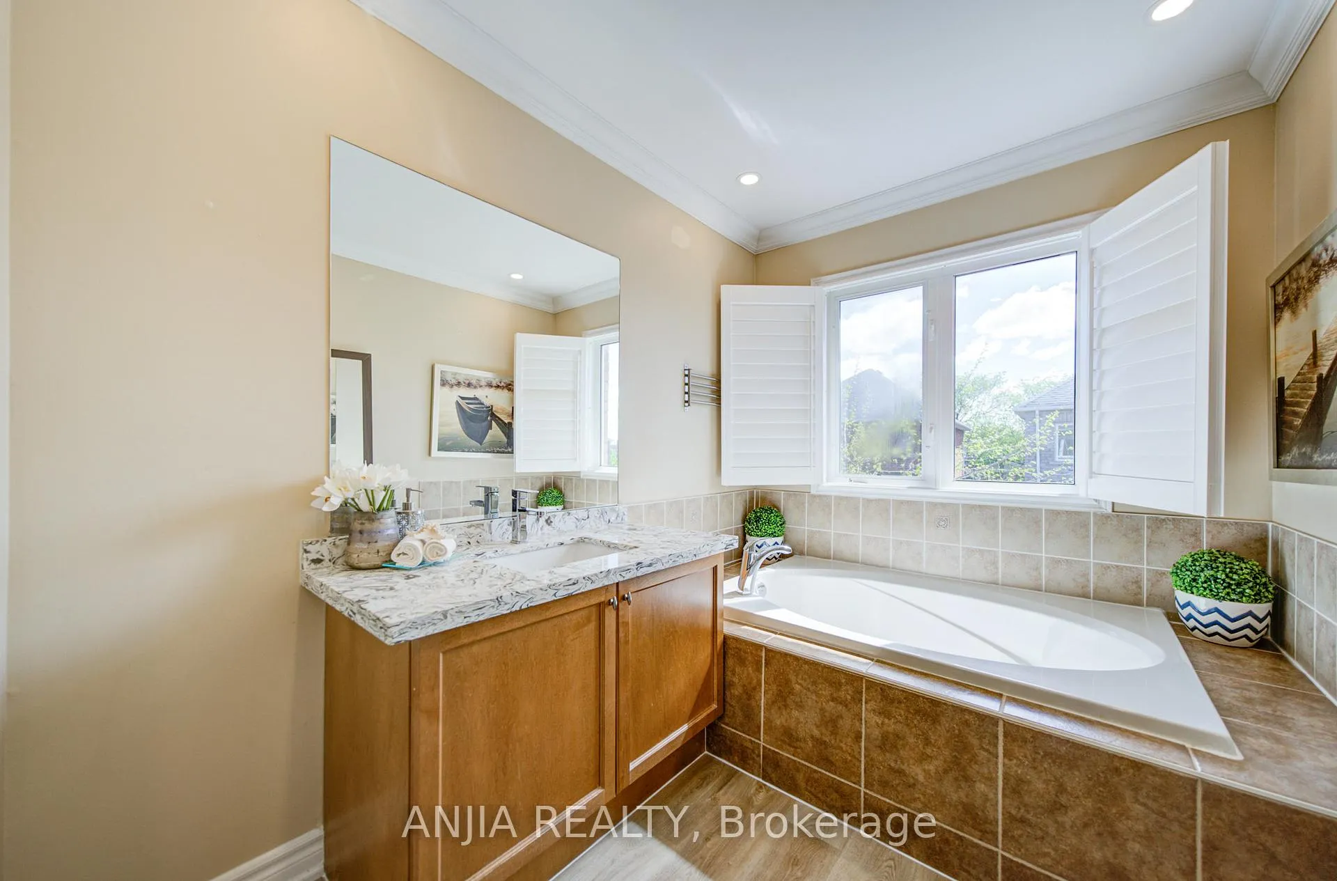 Photo 29 of 174 Goldenwood Crescent, Markham, Greensborough — HOMEH