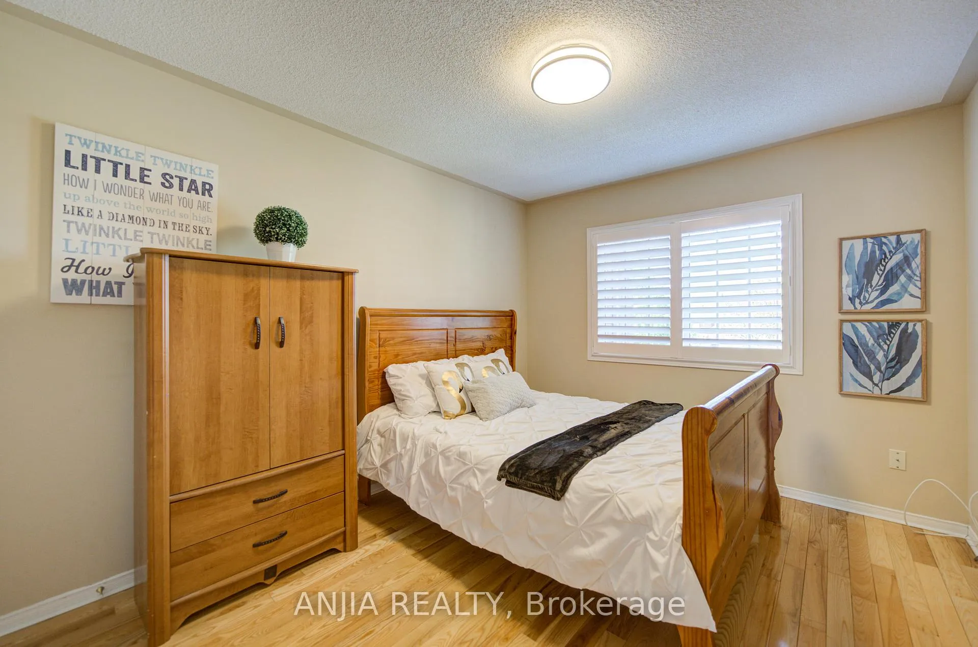 Photo 33 of 174 Goldenwood Crescent, Markham, Greensborough — HOMEH