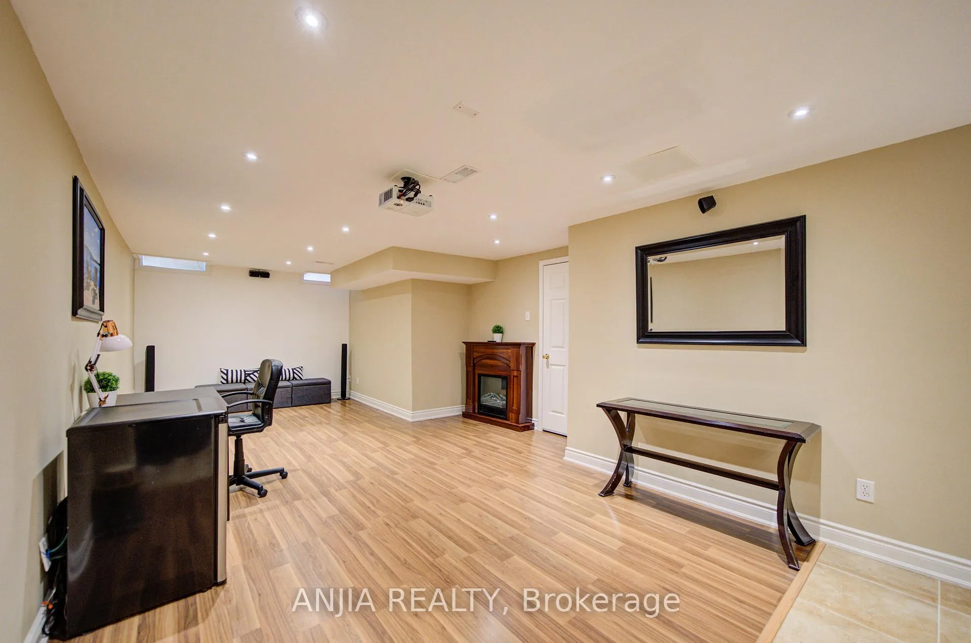 Photo 36 of 174 Goldenwood Crescent, Markham, Greensborough — HOMEH