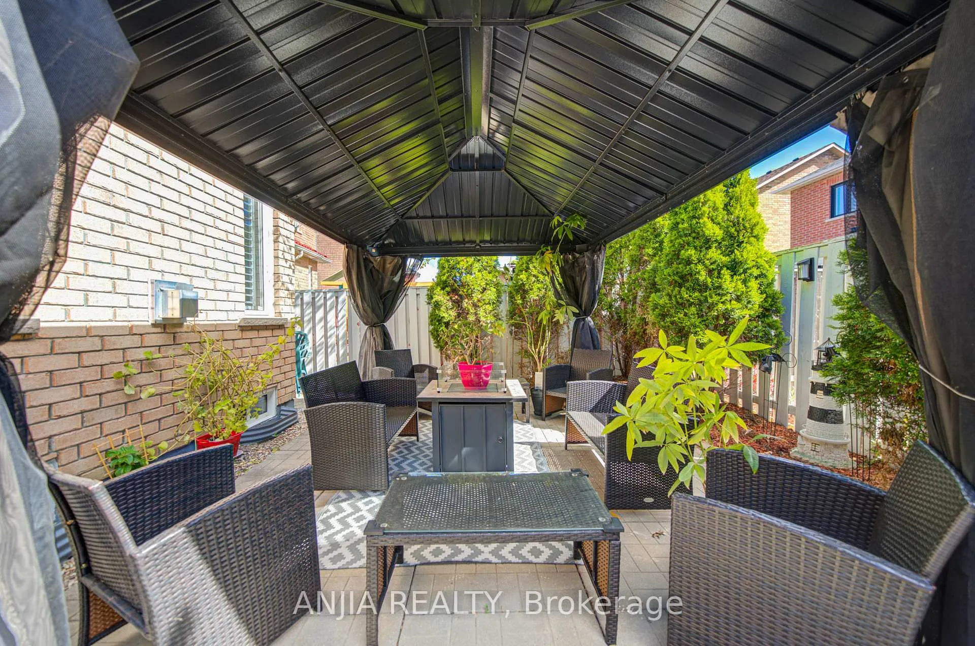 Photo 47 of 174 Goldenwood Crescent, Markham, Greensborough — HOMEH