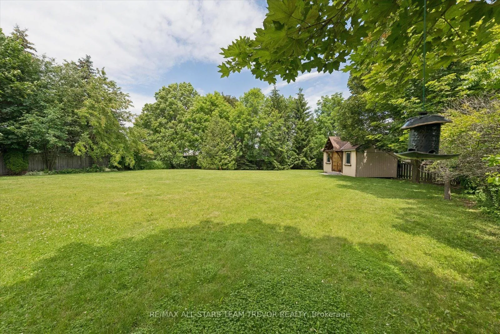Photo 37 of 46 Chartwell Crescent, Georgina, Keswick North — HOMEH