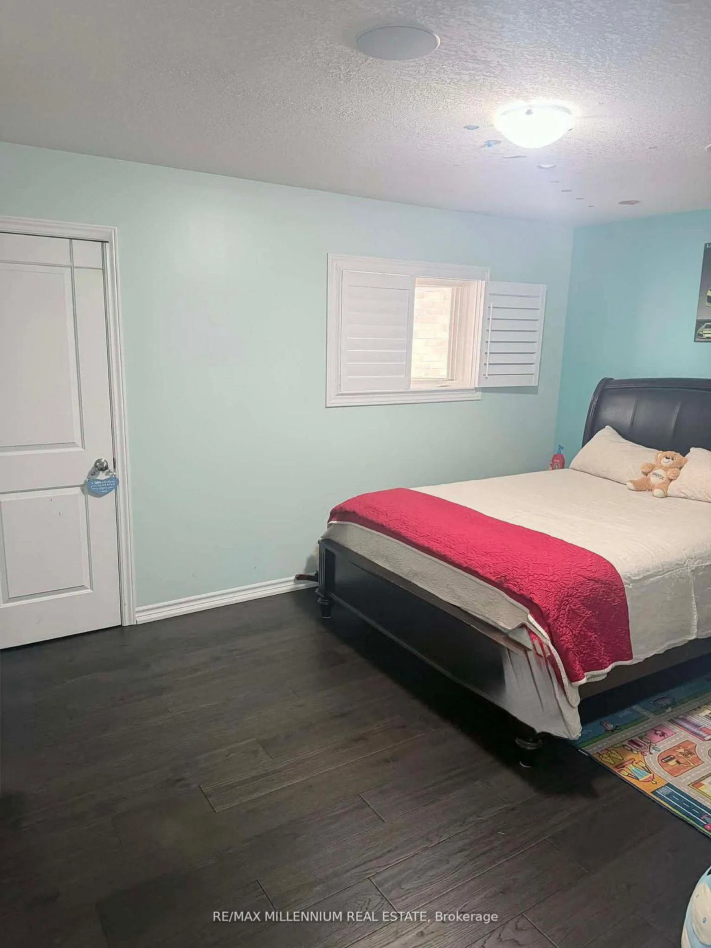Photo 2 of 29 Monkton Circle, Brampton, Credit Valley — HOMEH
