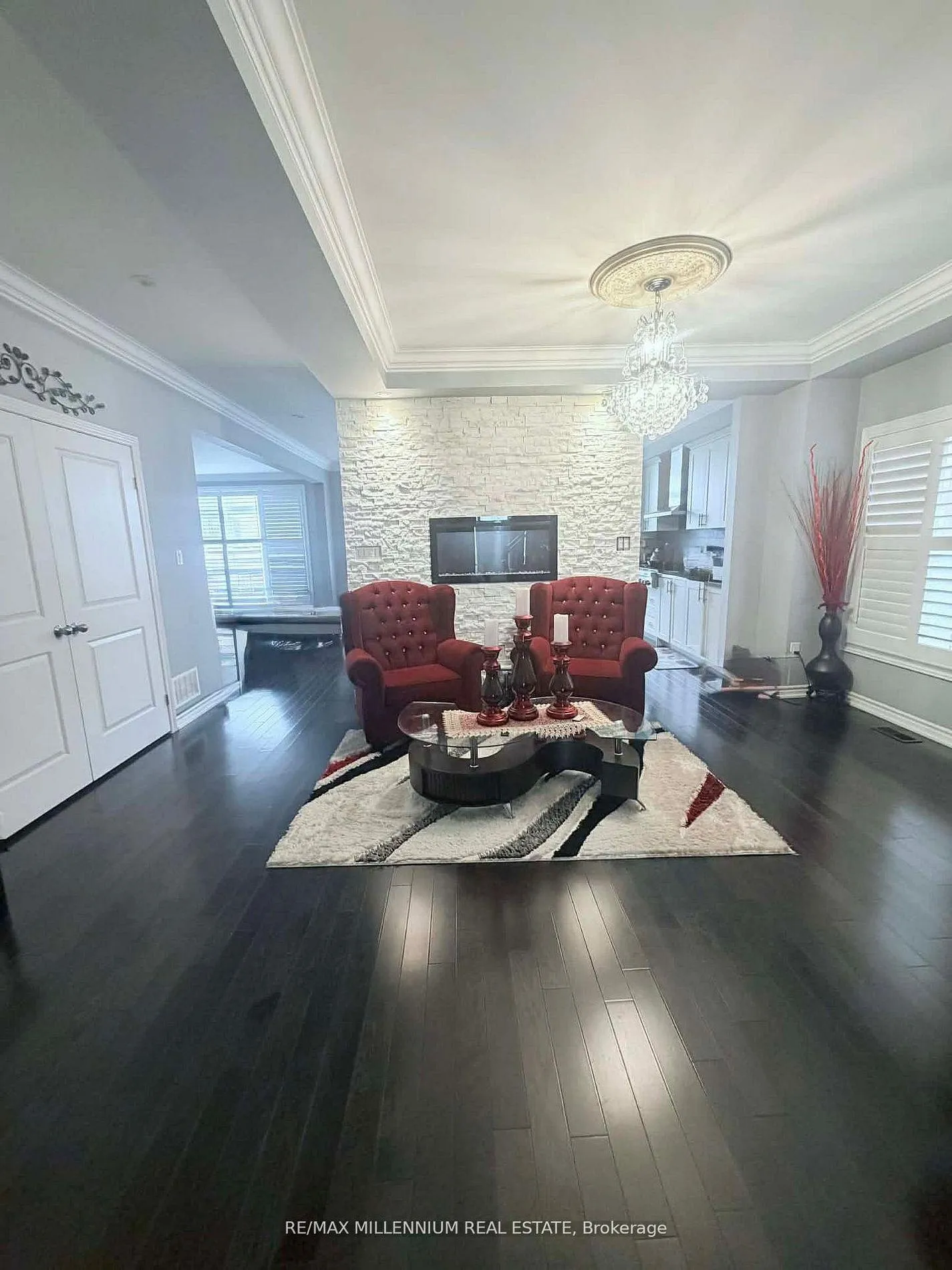 Photo 18 of 29 Monkton Circle, Brampton, Credit Valley — HOMEH