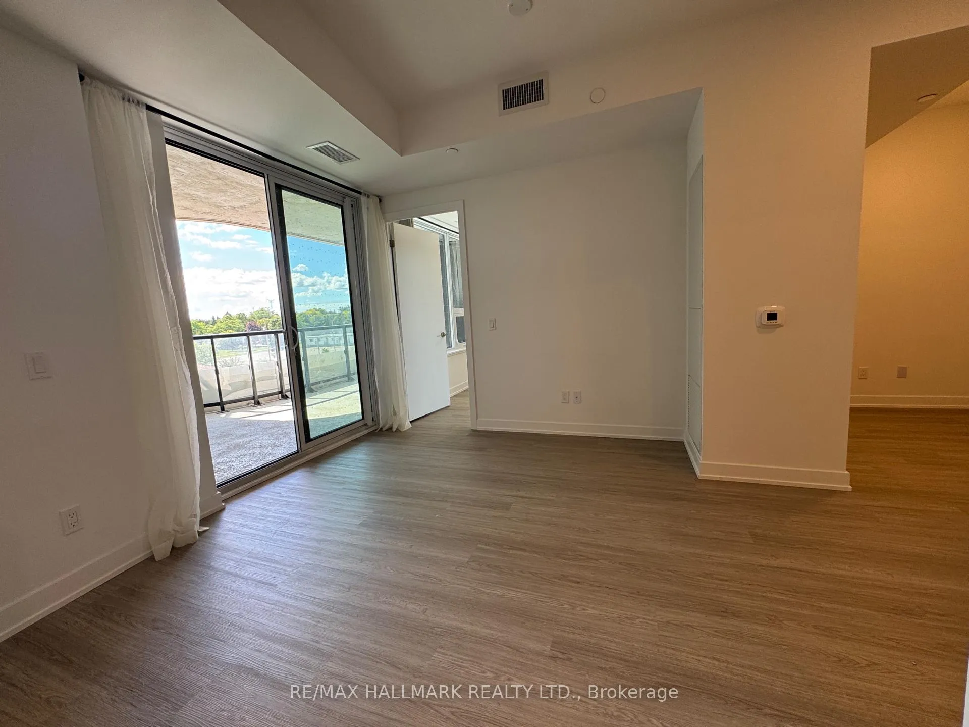 Photo 11 of 8188 Yonge Street, Vaughan, Uplands — HOMEH