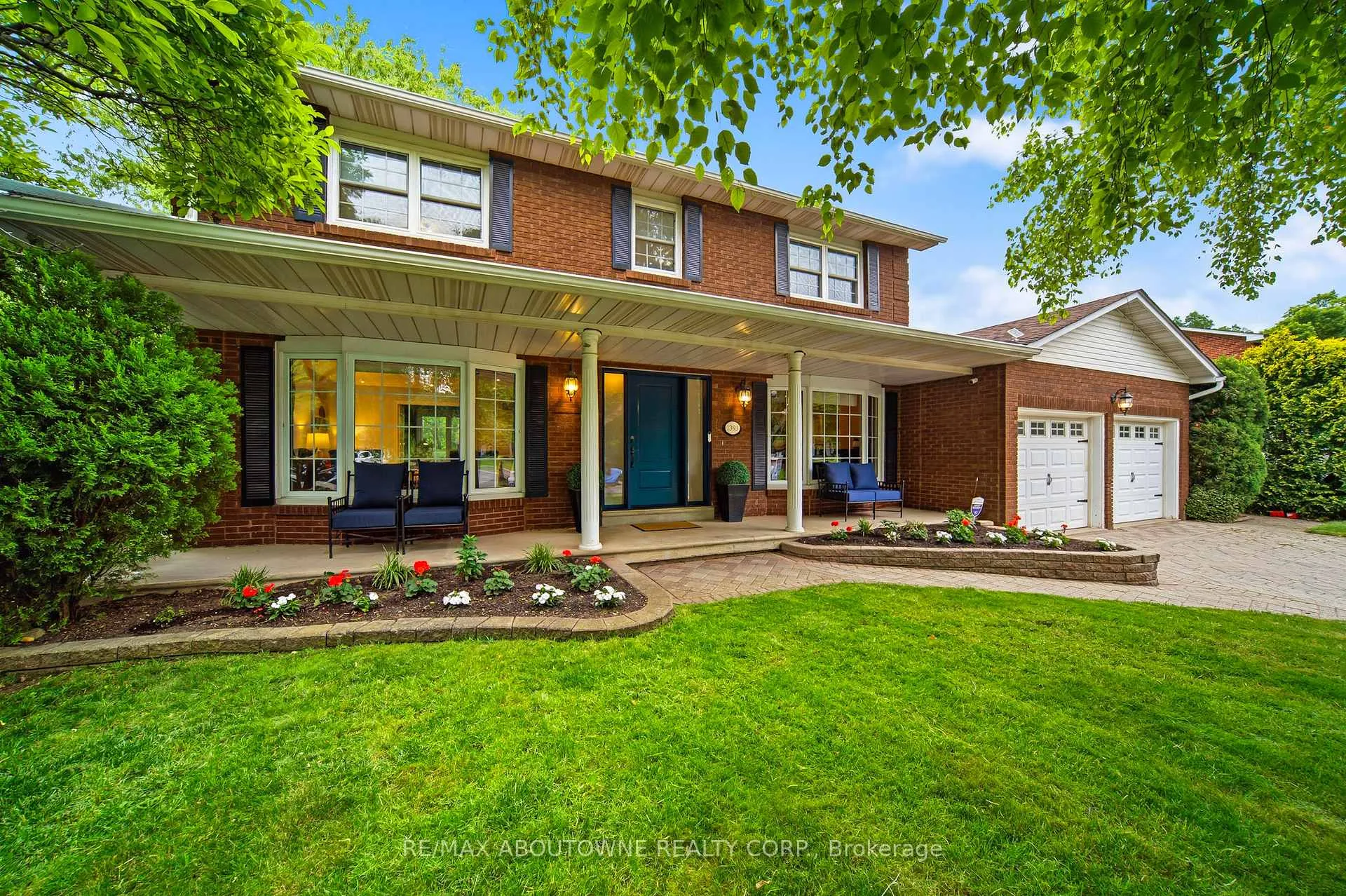 Photo 3 of 1393 Peerless Court, Oakville, College Park — HOMEH