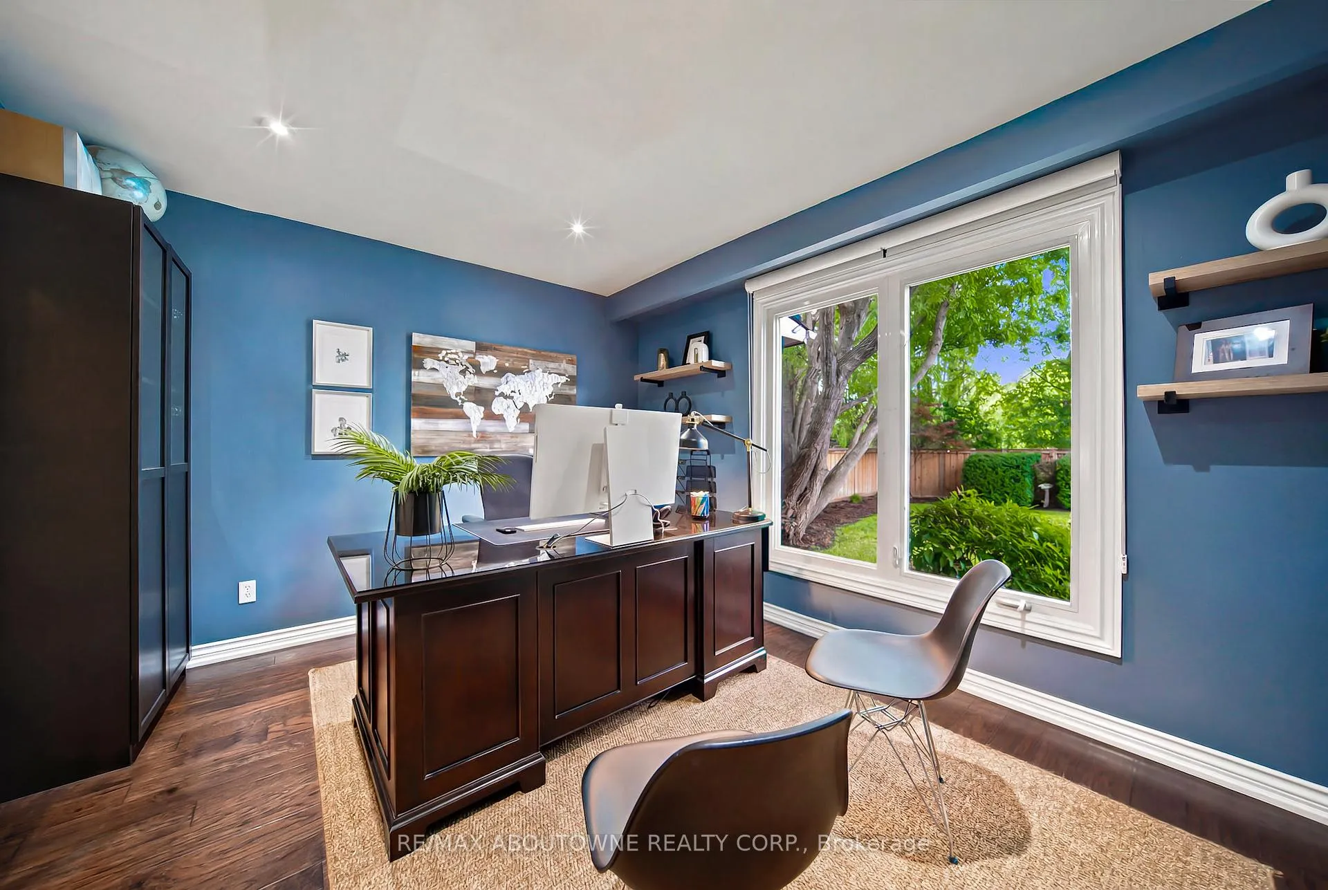 Photo 8 of 1393 Peerless Court, Oakville, College Park — HOMEH