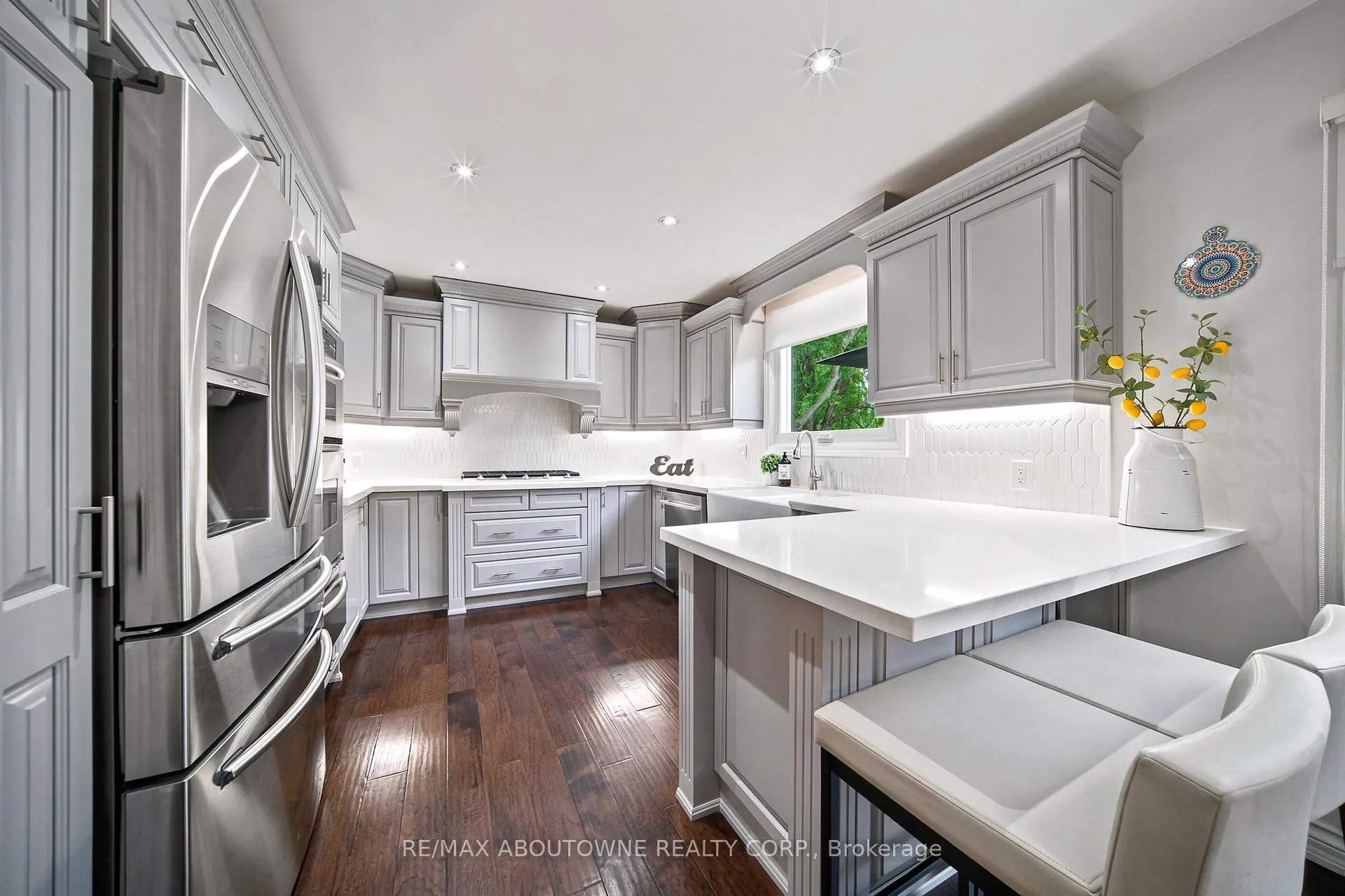 Photo 14 of 1393 Peerless Court, Oakville, College Park — HOMEH