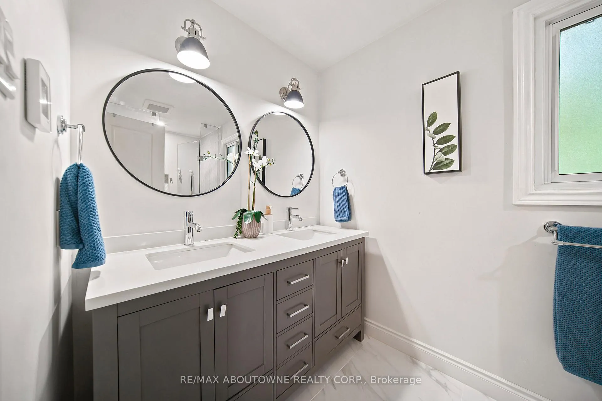 Photo 22 of 1393 Peerless Court, Oakville, College Park — HOMEH