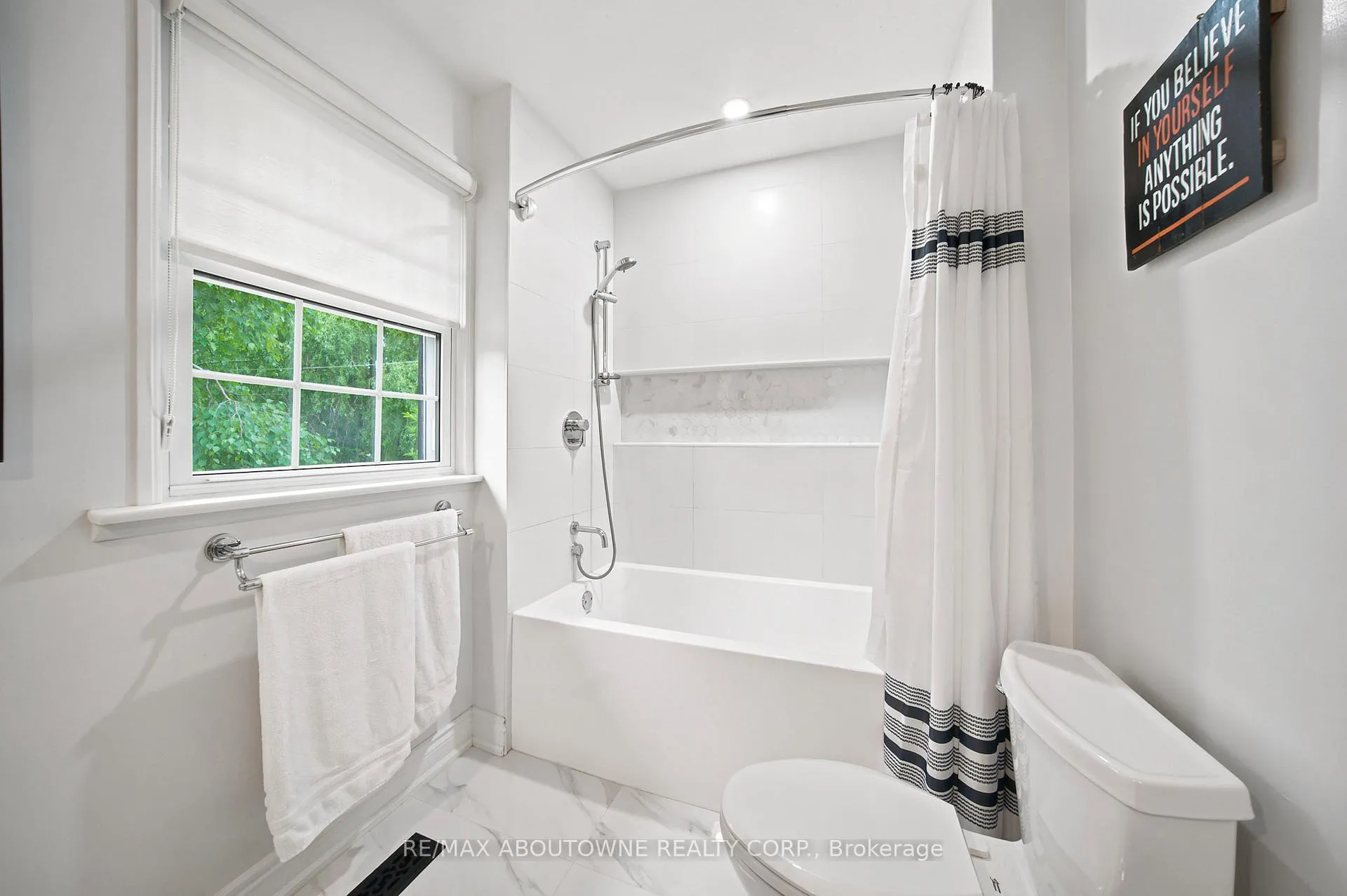 Photo 29 of 1393 Peerless Court, Oakville, College Park — HOMEH