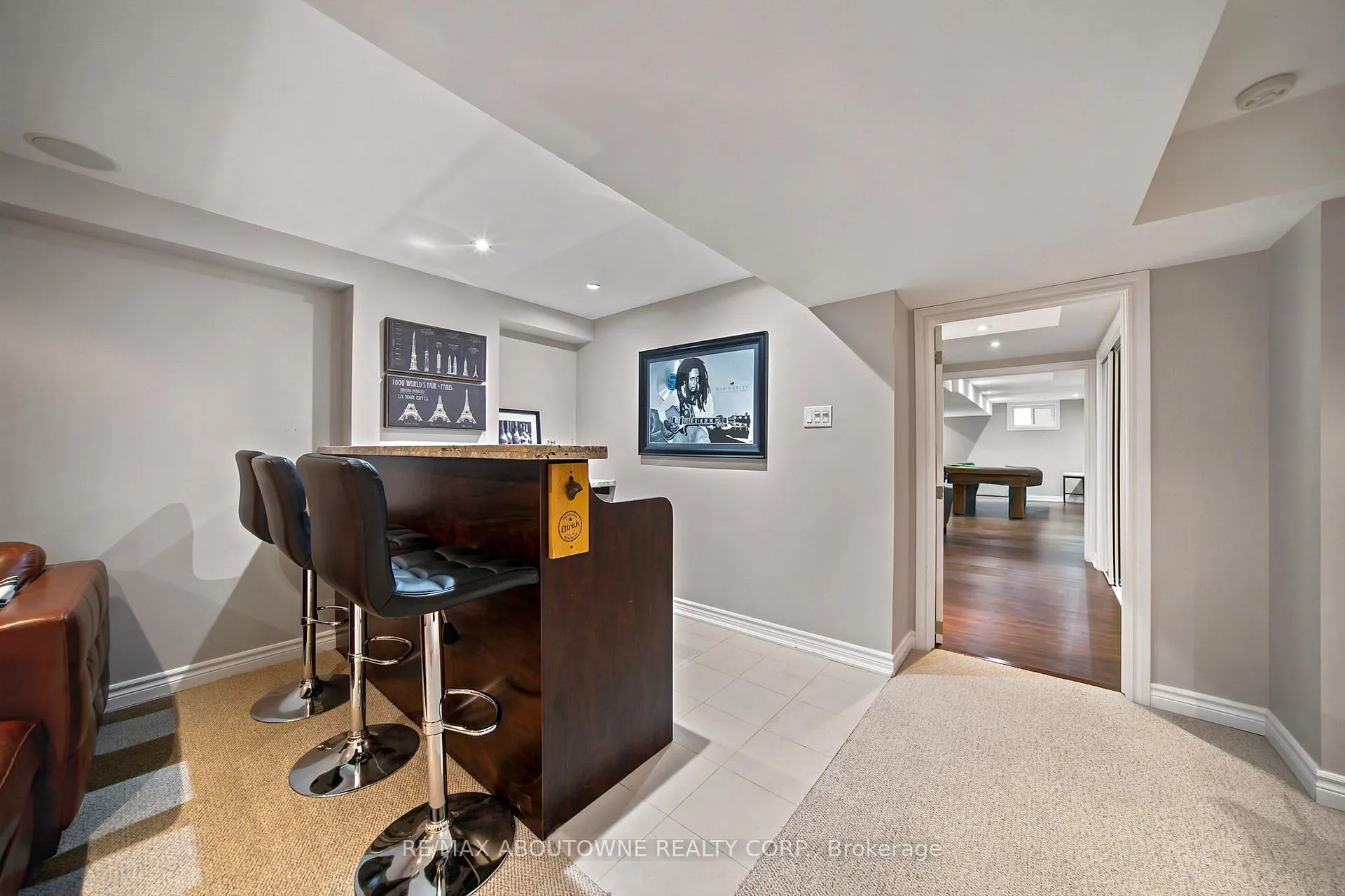 Photo 34 of 1393 Peerless Court, Oakville, College Park — HOMEH