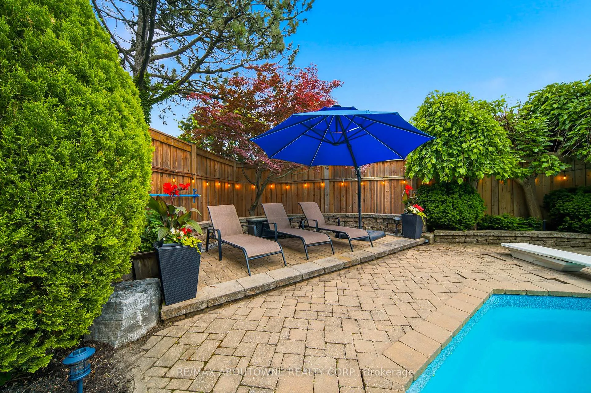 Photo 42 of 1393 Peerless Court, Oakville, College Park — HOMEH