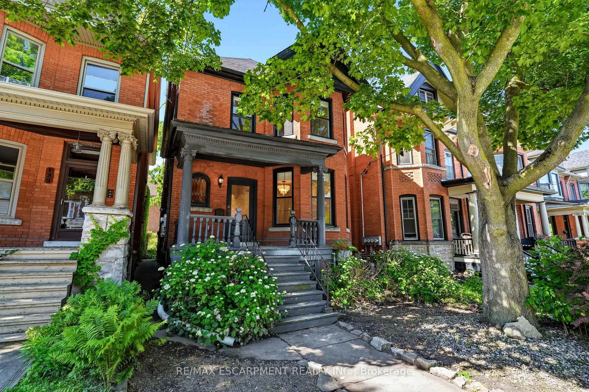 Photo 2 of 131 Markland Street, Hamilton, Durand — HOMEH