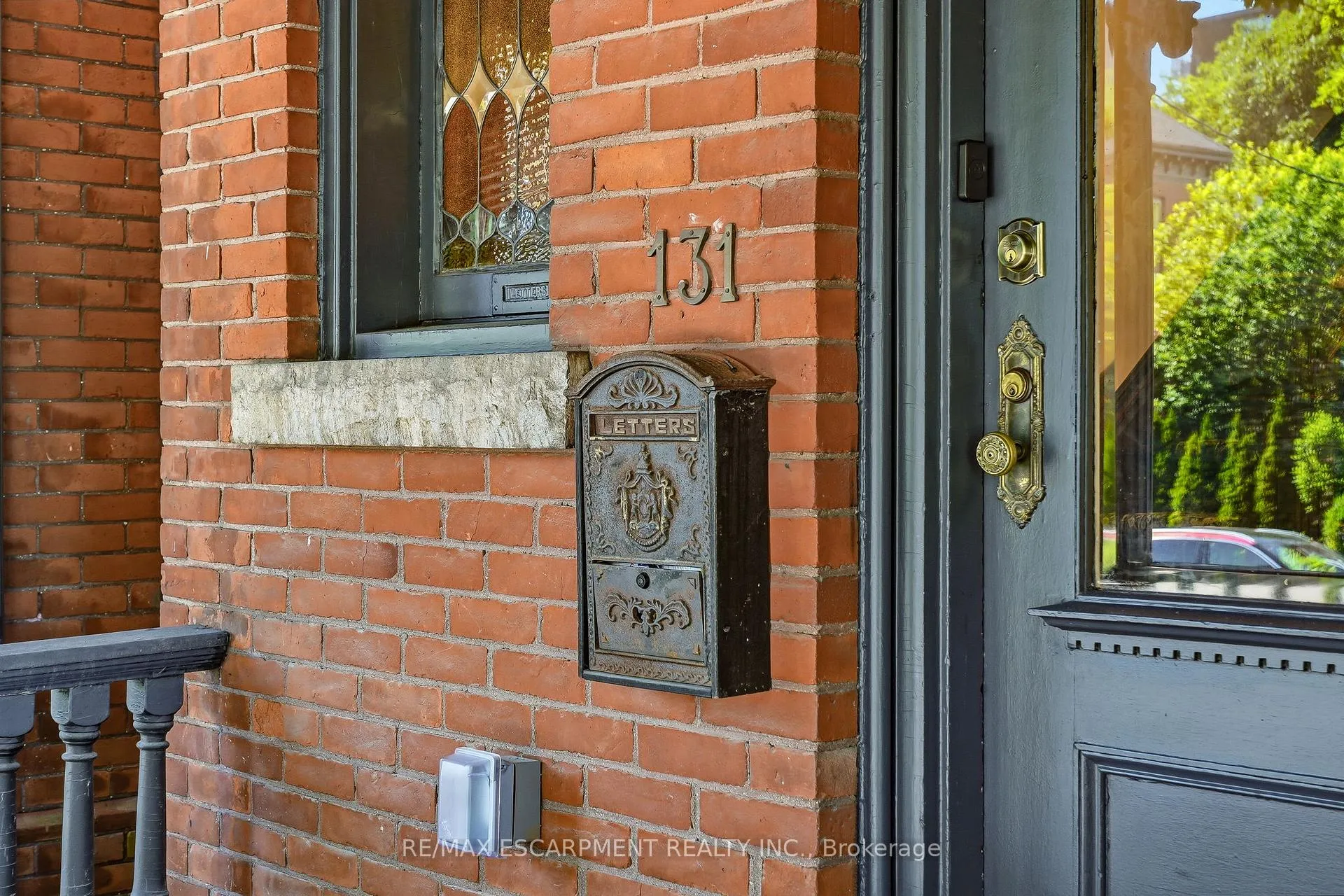 Photo 3 of 131 Markland Street, Hamilton, Durand — HOMEH