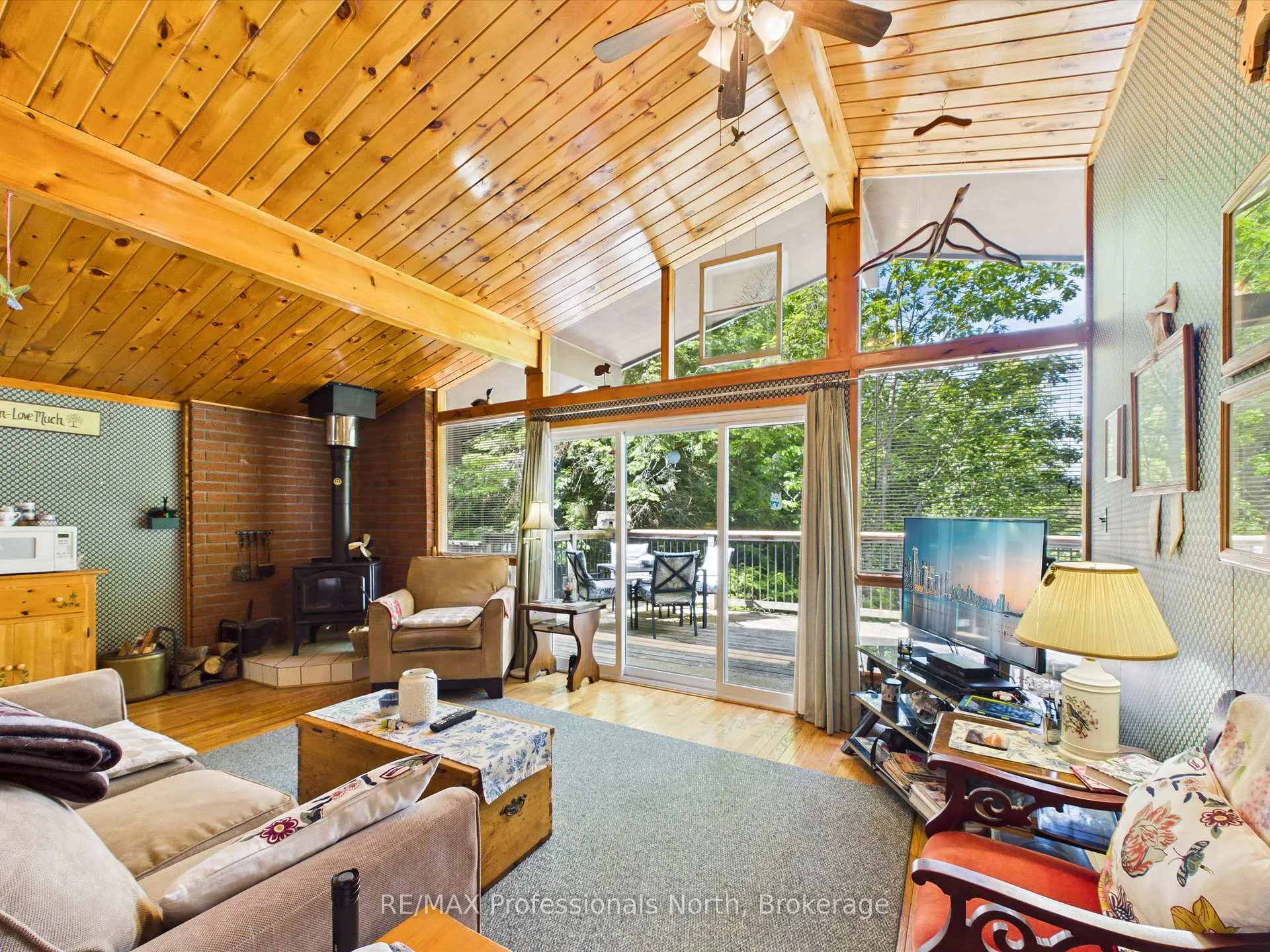 Photo 28 of 1007 Leech Lake Point Road, Bracebridge, Oakley — HOMEH