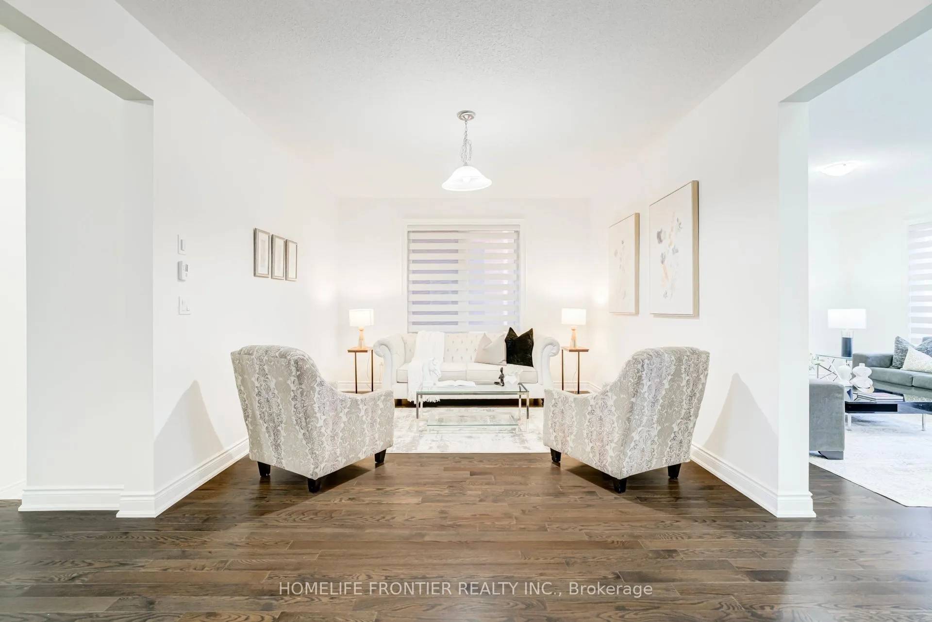 Photo 4 of 16 Gladmary Drive, Brampton, Bram West — HOMEH