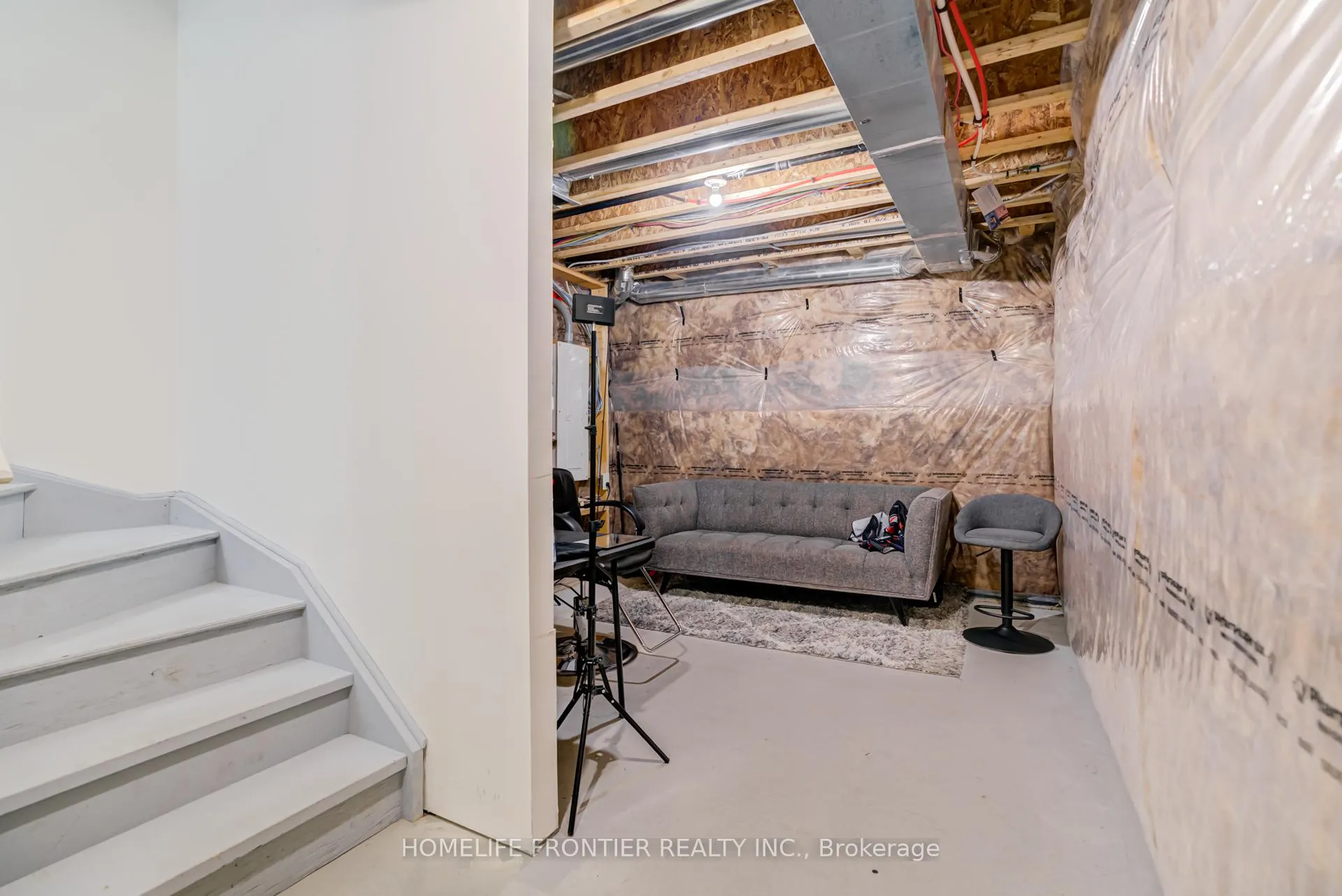 Photo 45 of 16 Gladmary Drive, Brampton, Bram West — HOMEH