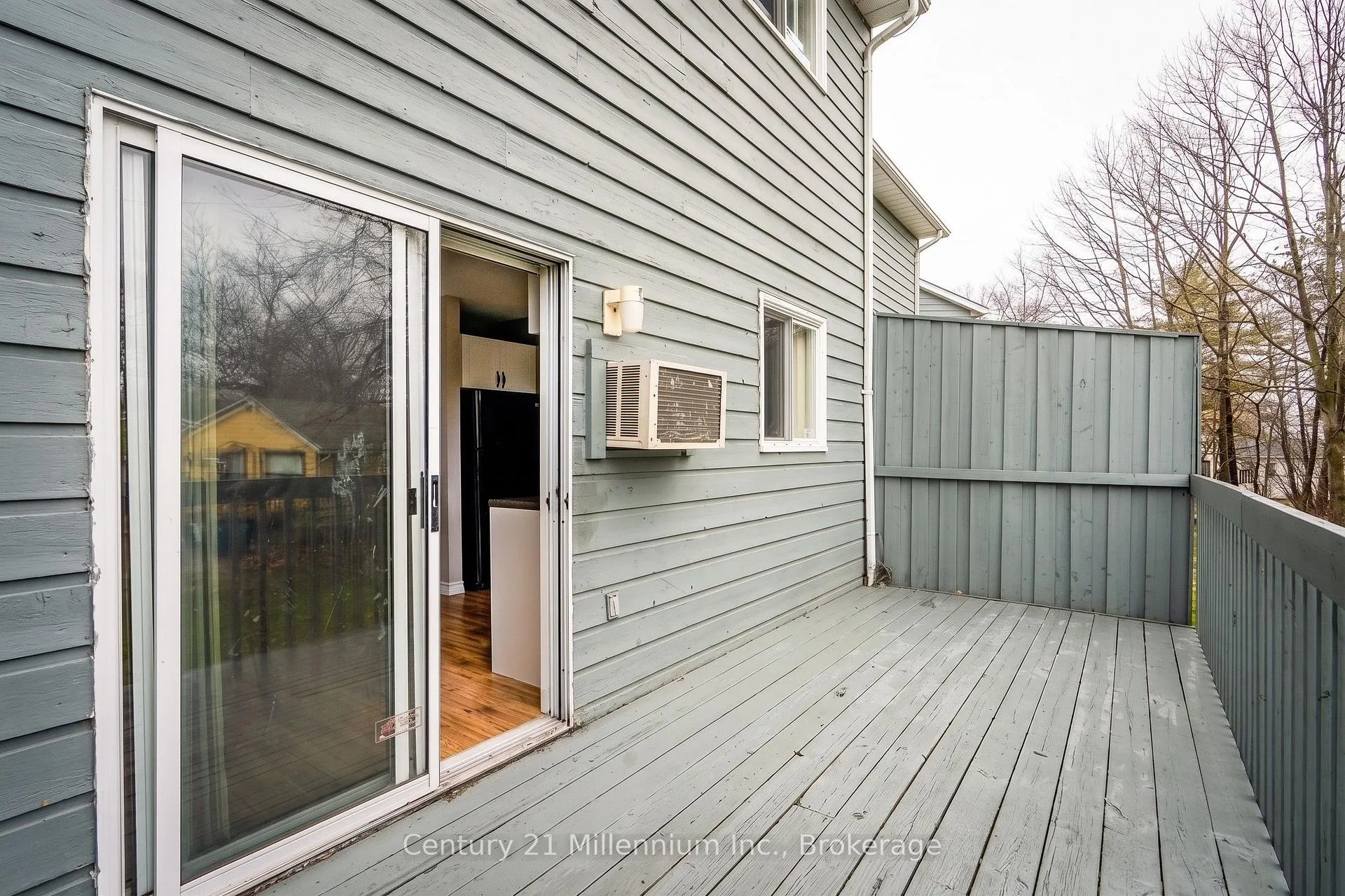 Photo 9 of Unit 4, 10 Baker Street, Wasaga Beach — HOMEH