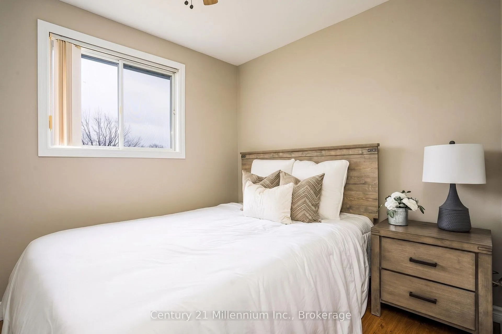 Photo 13 of Unit 4, 10 Baker Street, Wasaga Beach — HOMEH