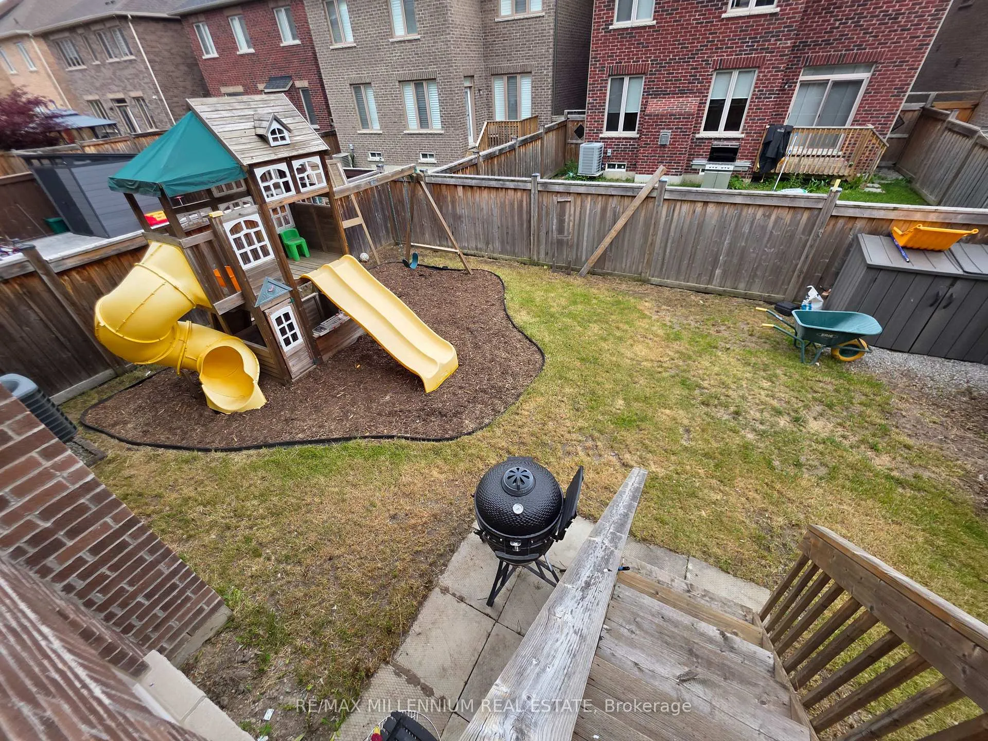 Photo 41 of 253 East's Corners (Main & 2nd Floors) Boulevard S, Vaughan, Kleinburg — HOMEH
