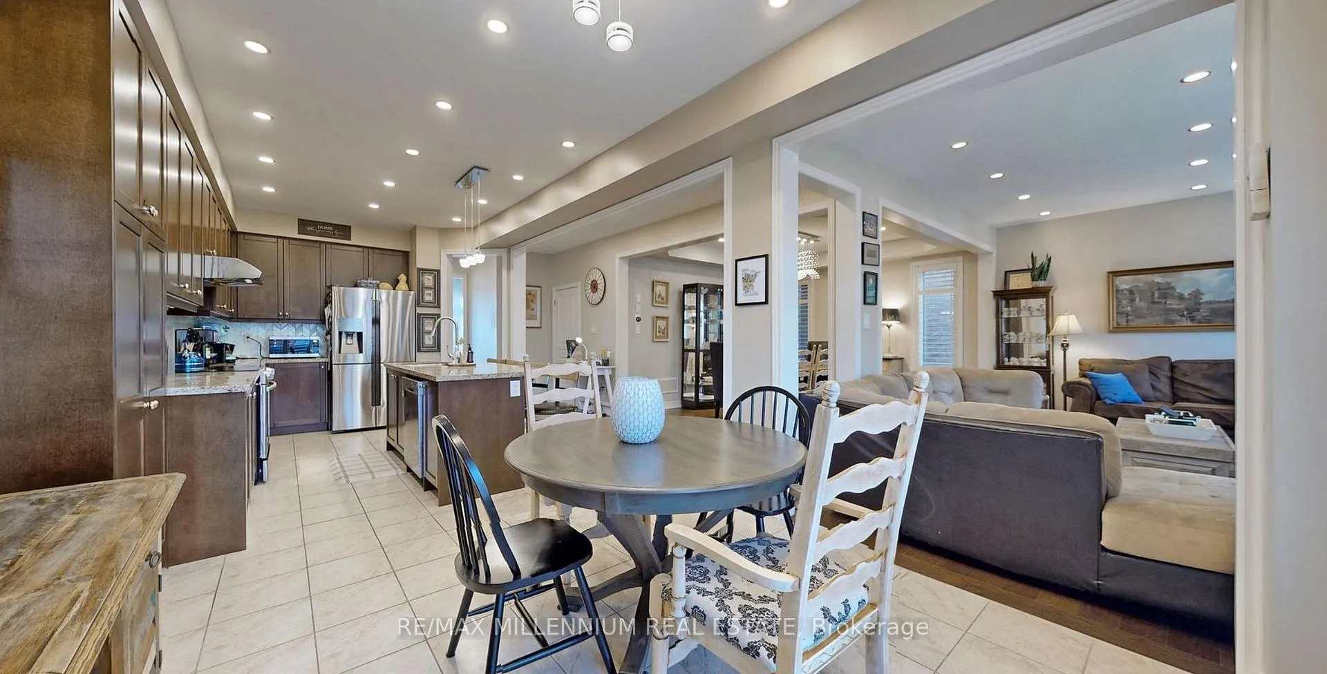 Photo 21 of 253 East's Corners (Main & 2nd Floors) Boulevard S, Vaughan, Kleinburg — HOMEH