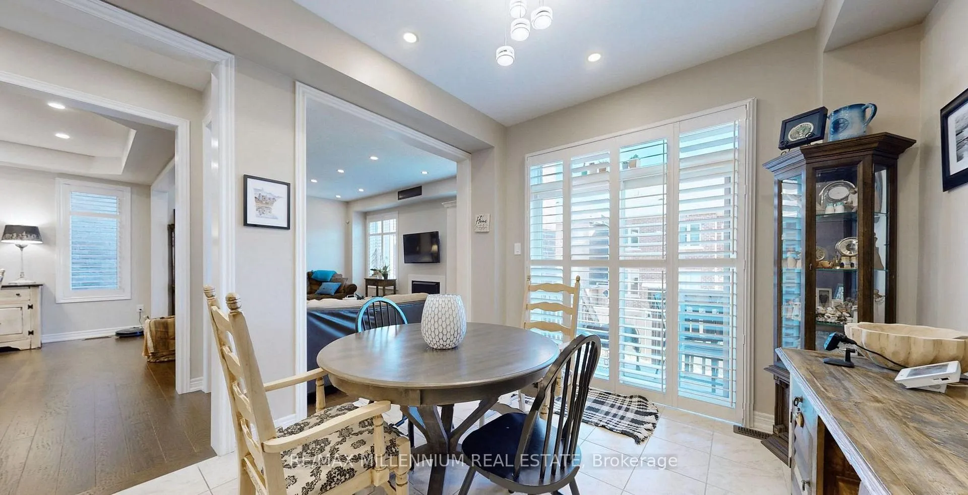 Photo 22 of 253 East's Corners (Main & 2nd Floors) Boulevard S, Vaughan, Kleinburg — HOMEH