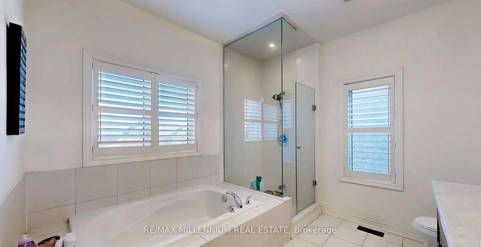 Photo 29 of 253 East's Corners (Main & 2nd Floors) Boulevard S, Vaughan, Kleinburg — HOMEH