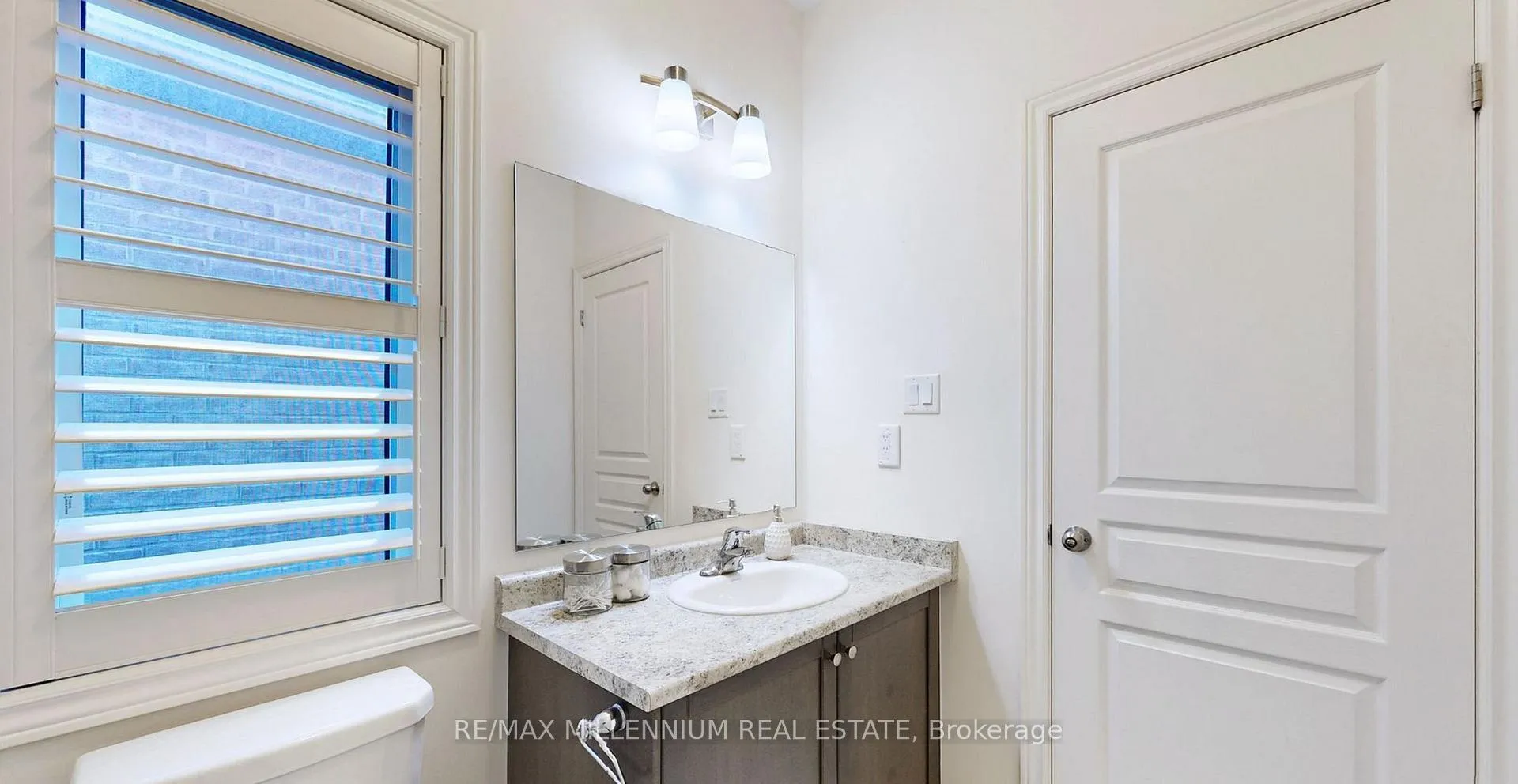 Photo 31 of 253 East's Corners (Main & 2nd Floors) Boulevard S, Vaughan, Kleinburg — HOMEH