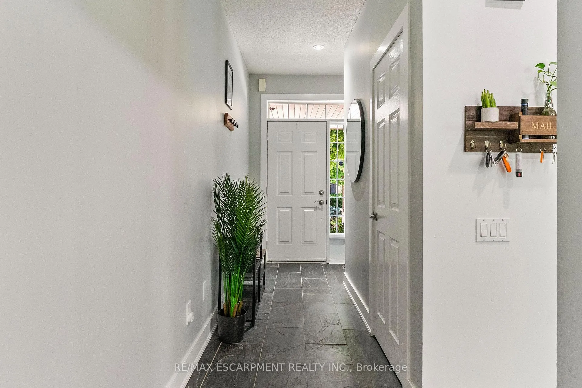 Photo 6 of Unit 37, 2243 Turnberry Road, Burlington, Rose — HOMEH