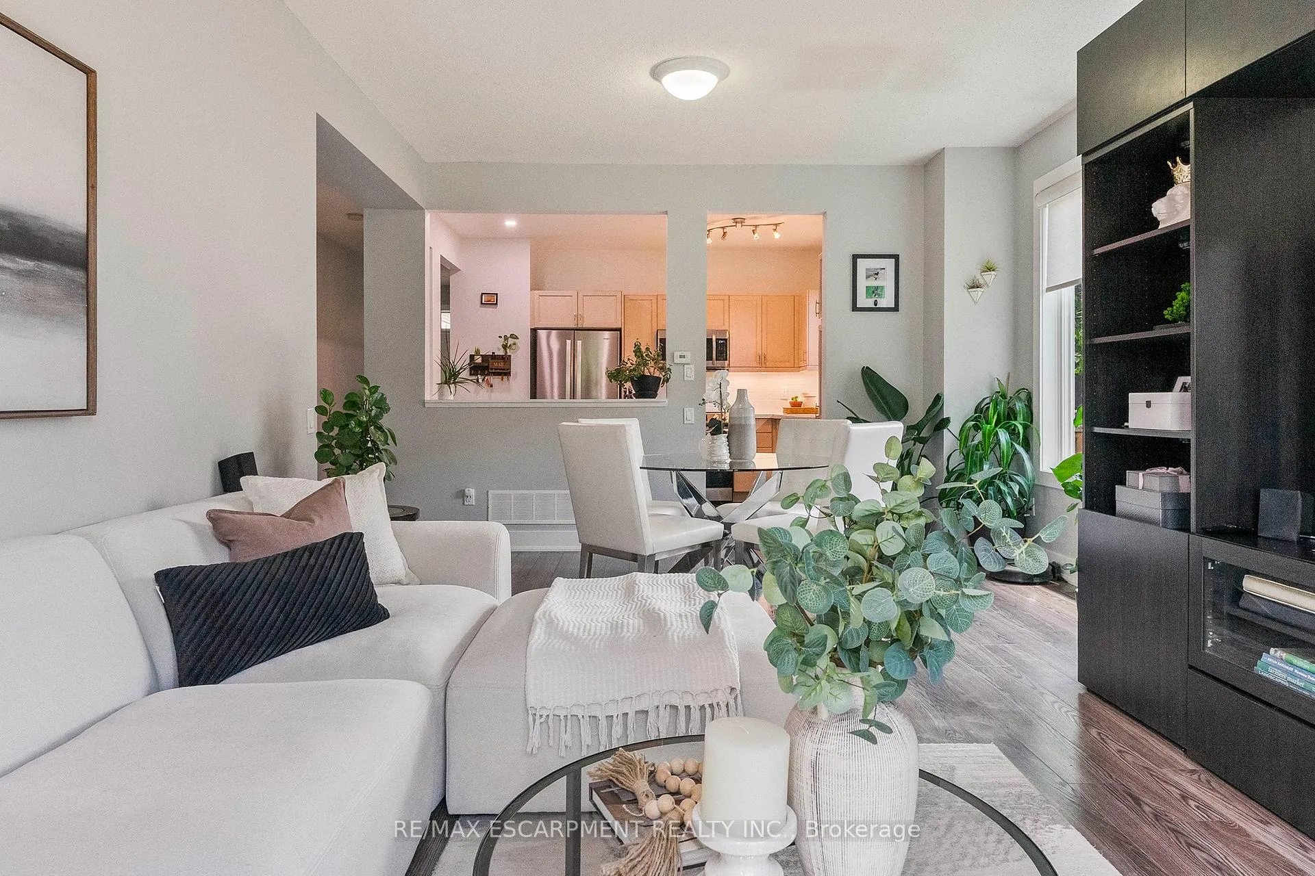Photo 12 of Unit 37, 2243 Turnberry Road, Burlington, Rose — HOMEH