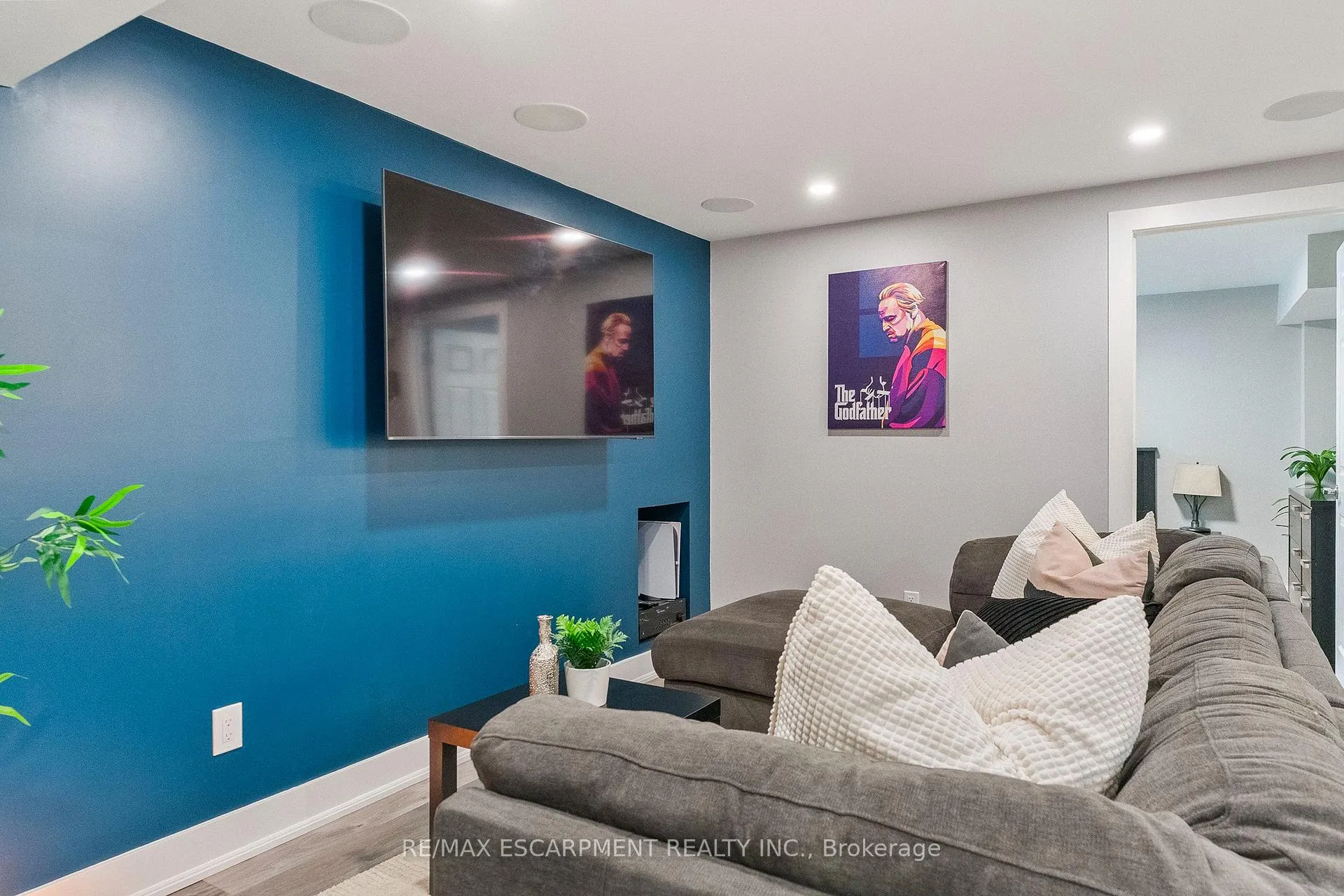 Photo 32 of Unit 37, 2243 Turnberry Road, Burlington, Rose — HOMEH