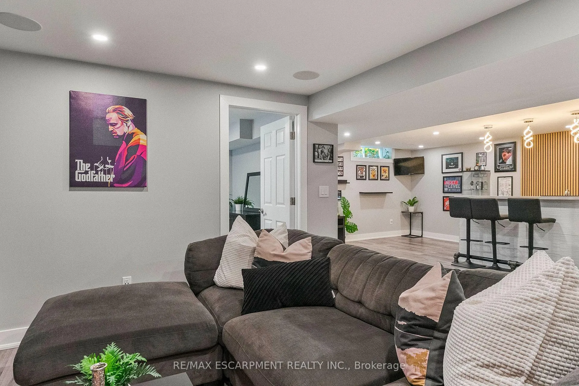 Photo 33 of Unit 37, 2243 Turnberry Road, Burlington, Rose — HOMEH